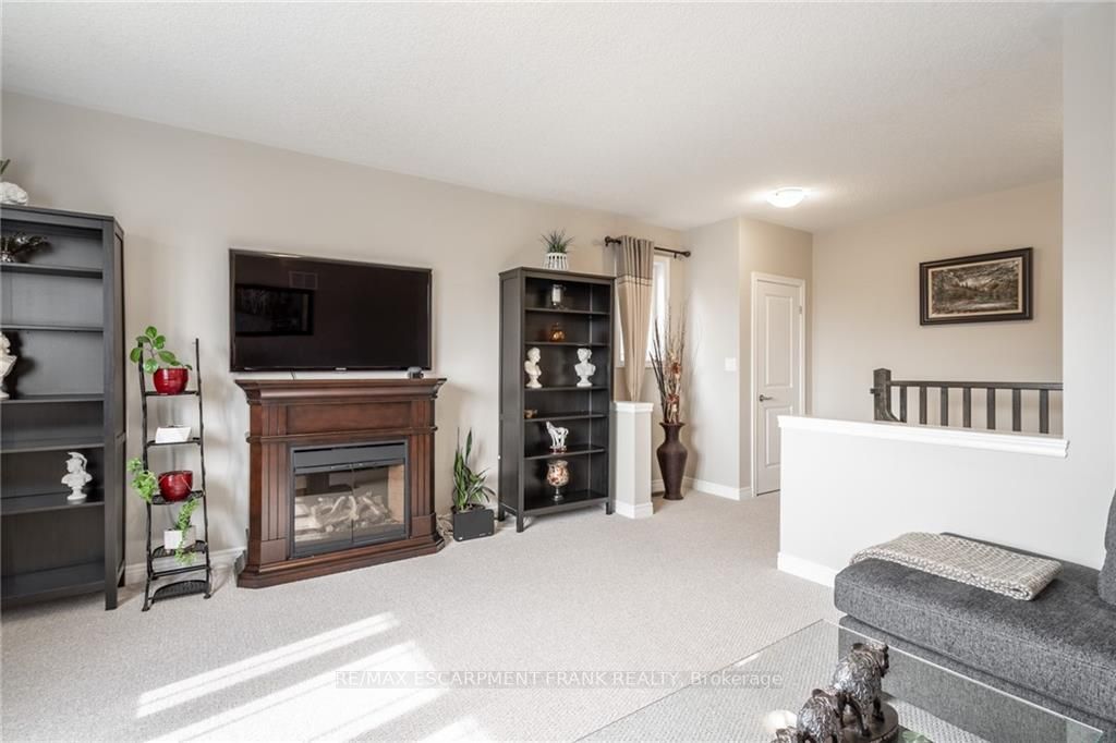78 Rockledge Dr