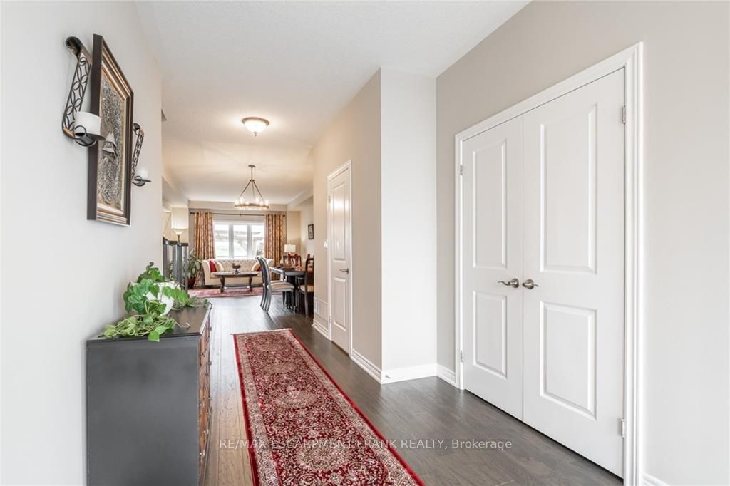 78 Rockledge Dr