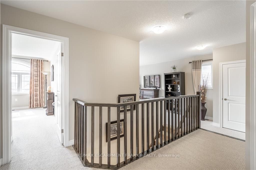 78 Rockledge Dr