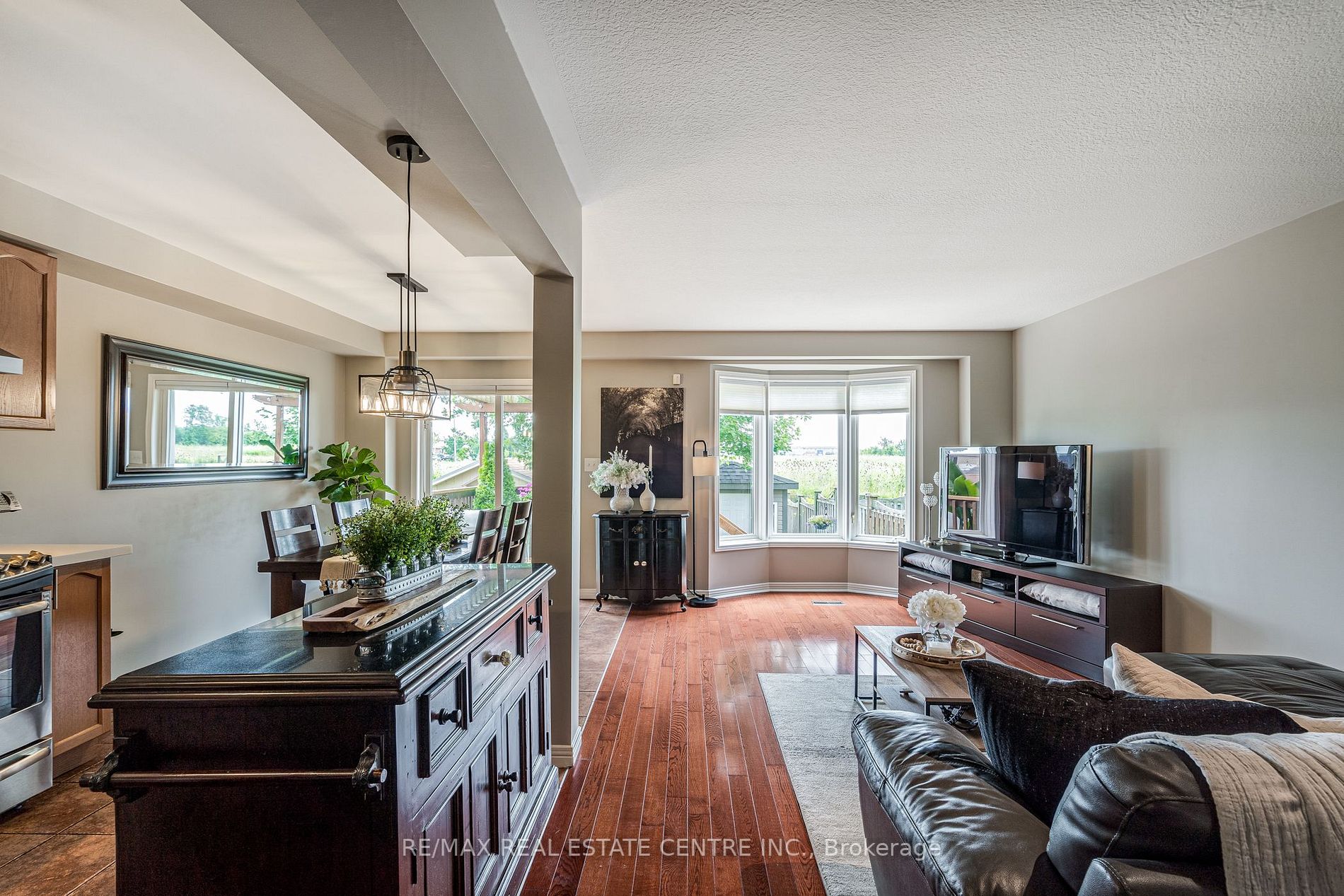 14 Fairhaven Dr