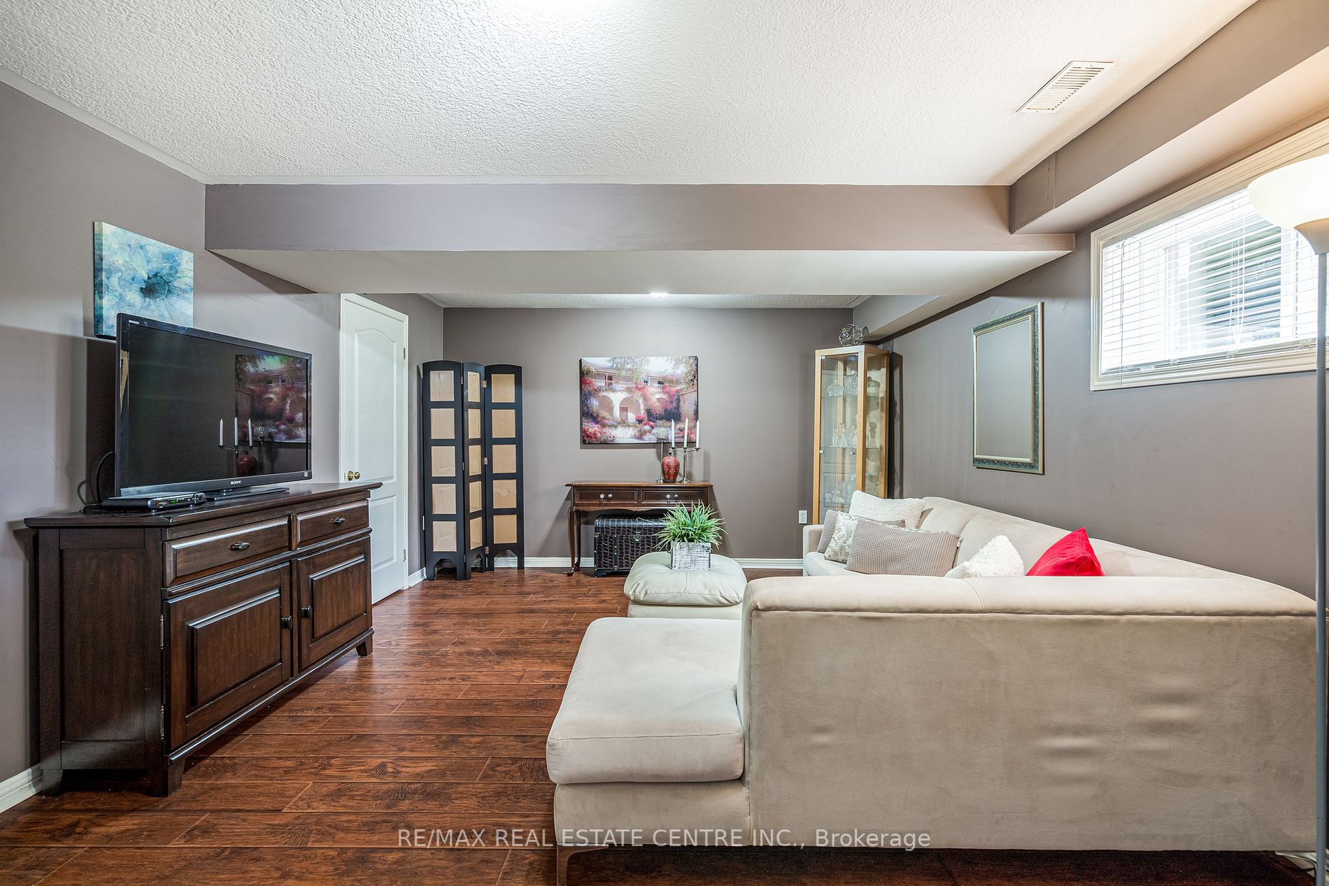 14 Fairhaven Dr
