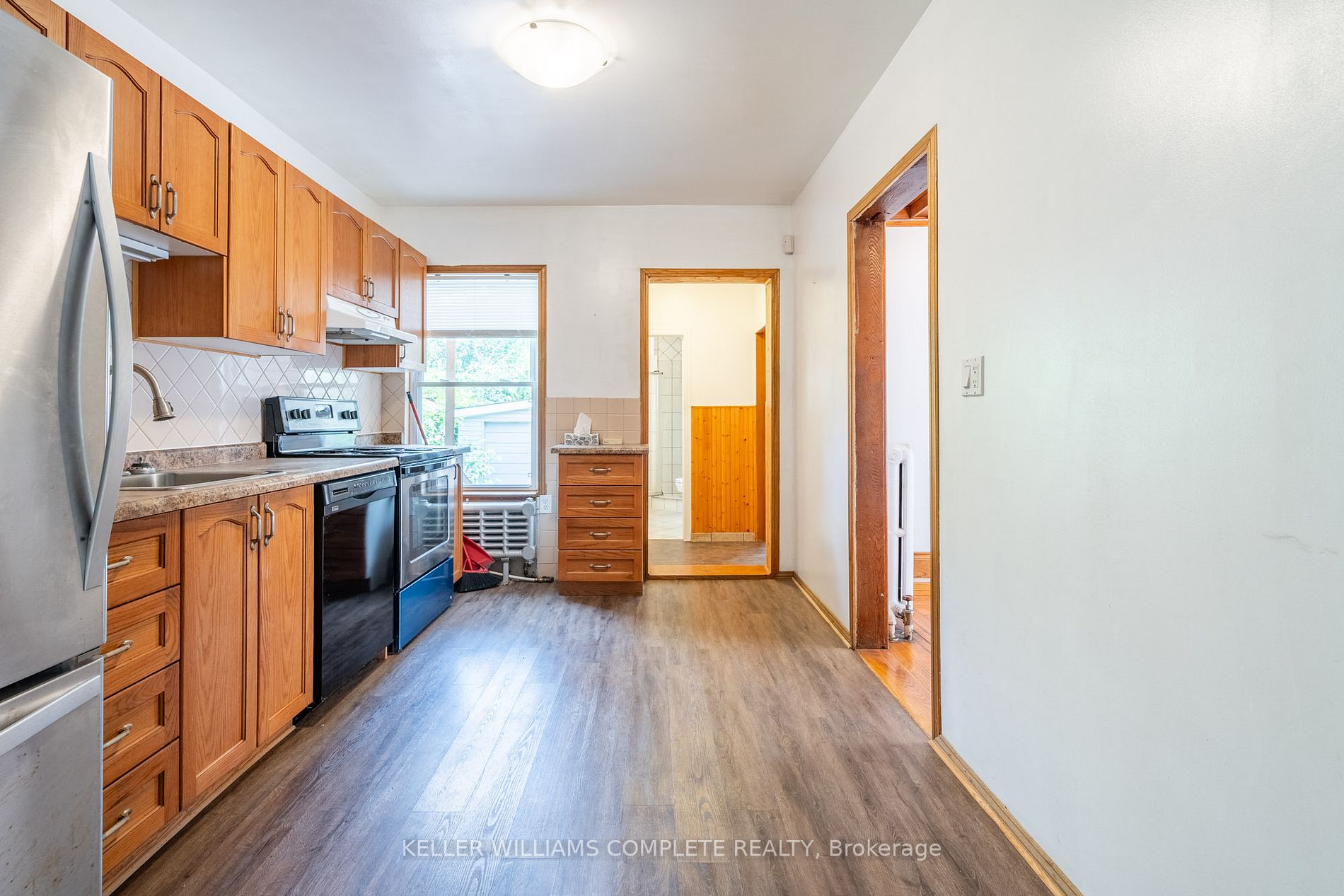 239 Sherman Ave S