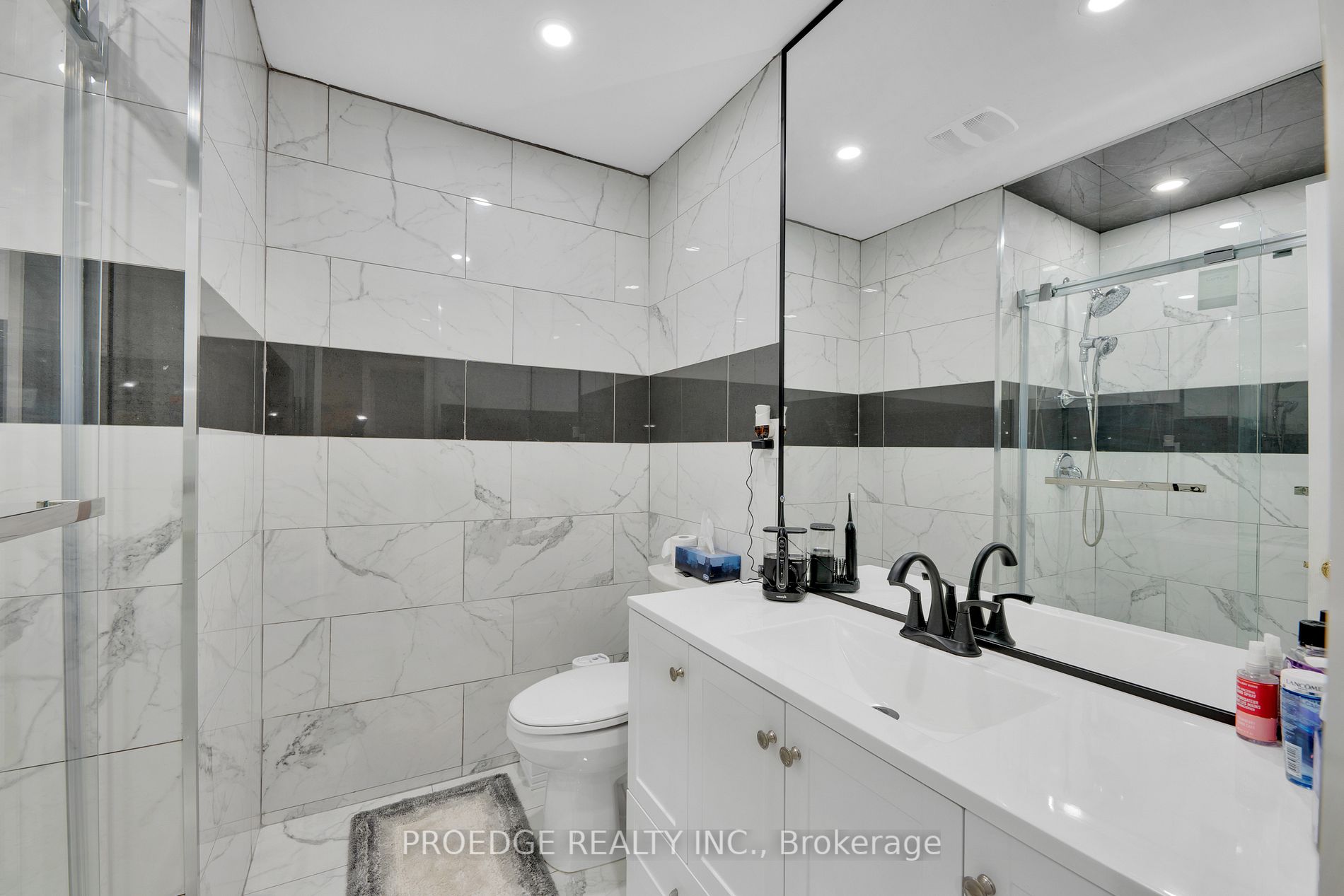 2222 Longfellow Ave