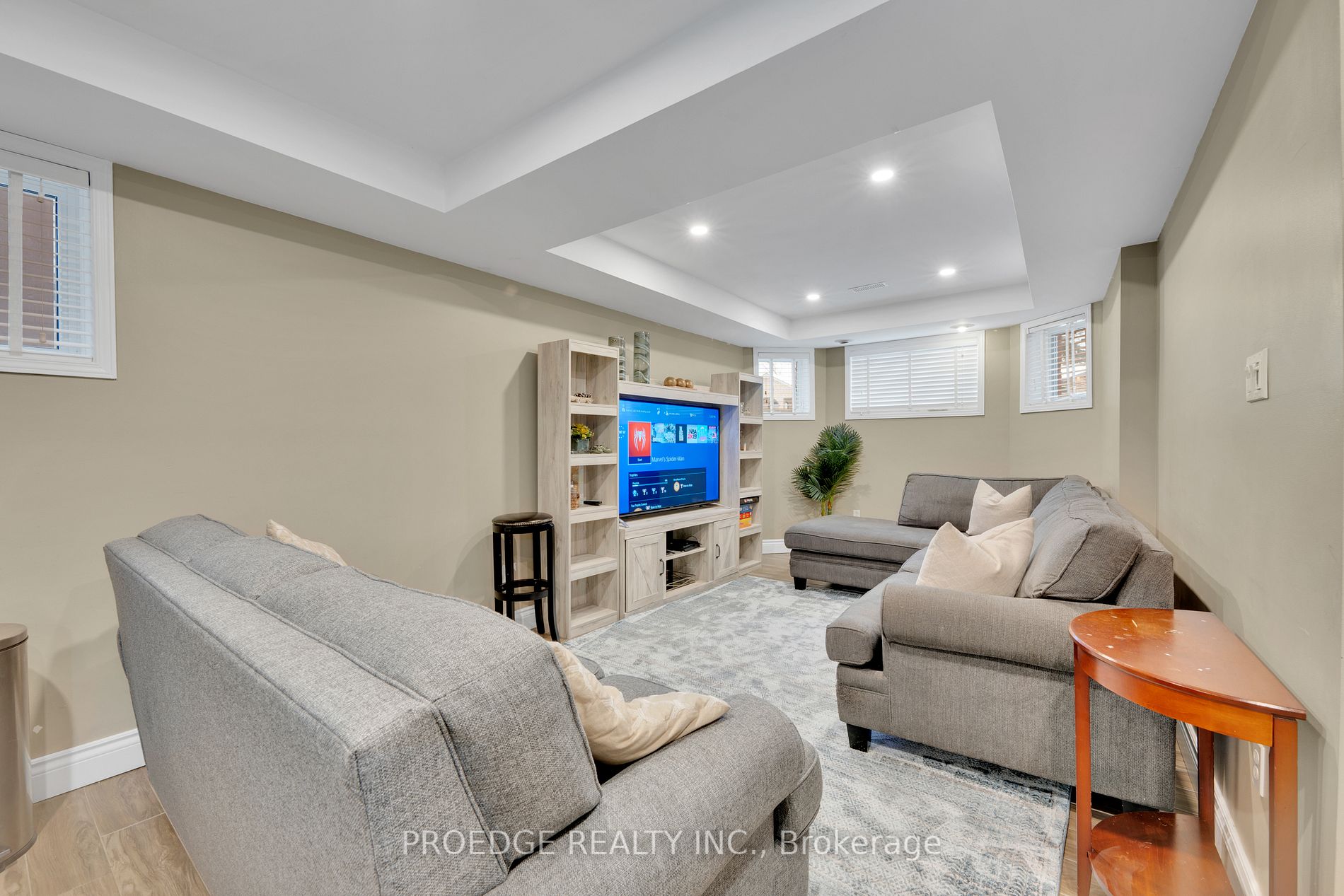 2222 Longfellow Ave