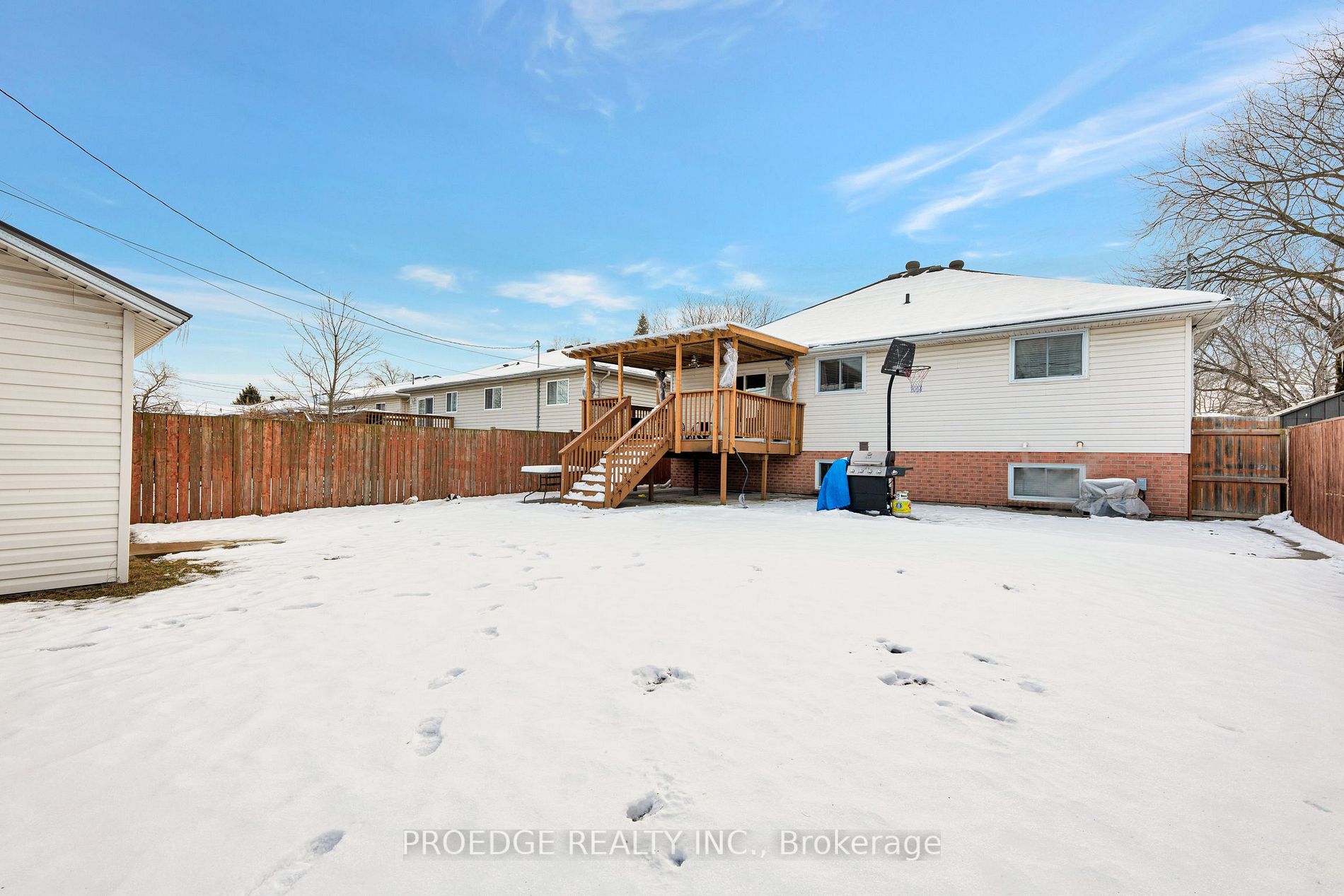 2222 Longfellow Ave