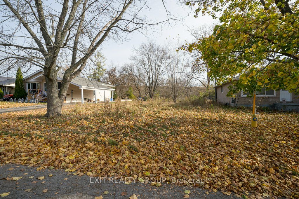 79 Nelles Ave
