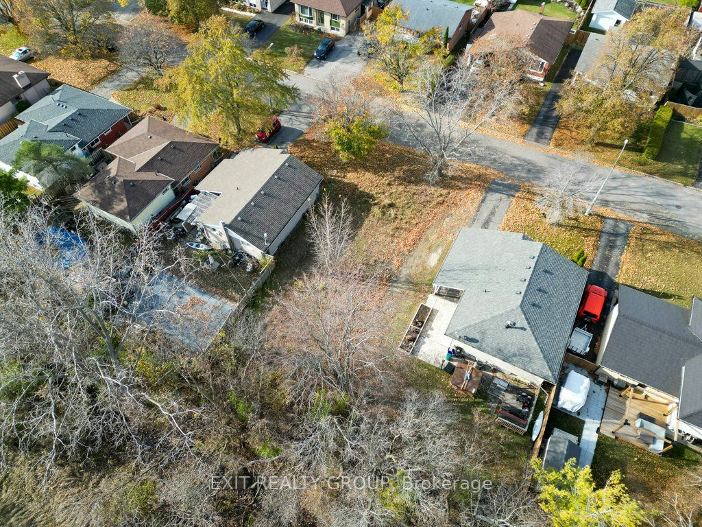 79 Nelles Ave