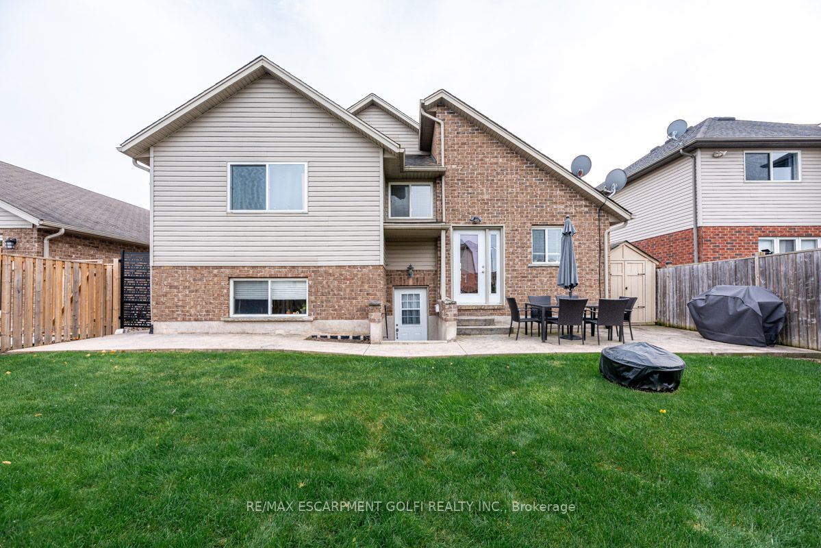 8655 Westport Dr