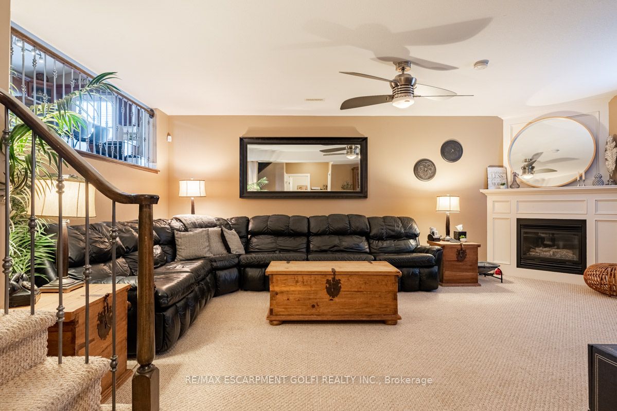 8655 Westport Dr