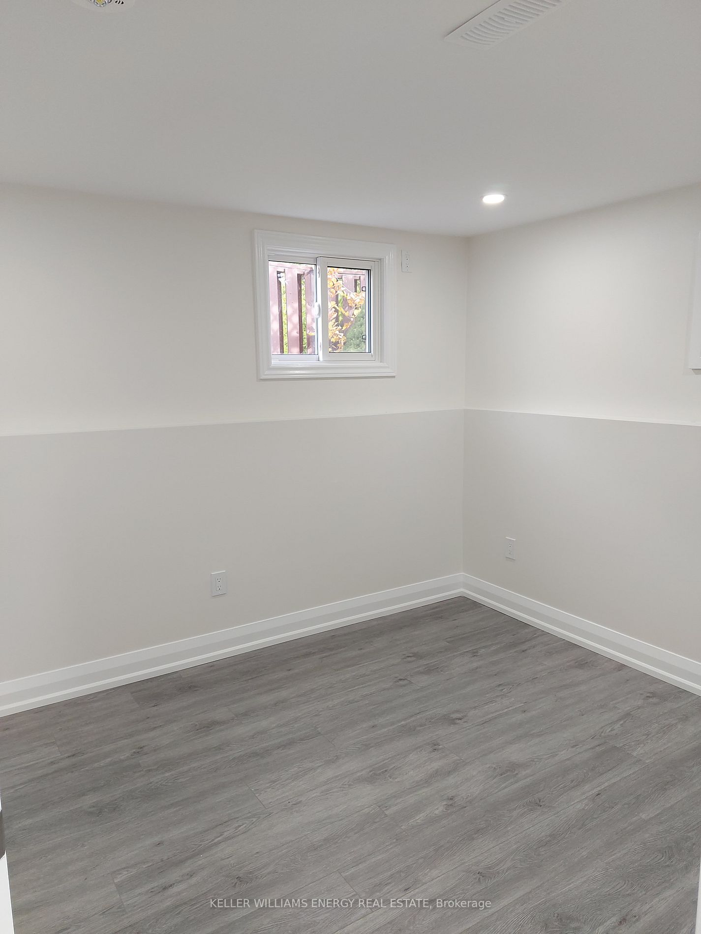 500 Barnes Cres