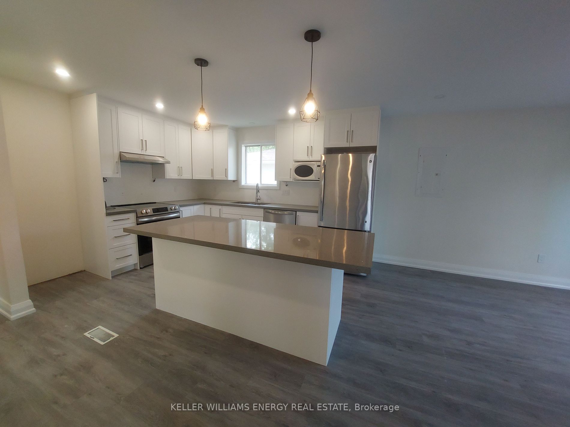 500 Barnes Cres