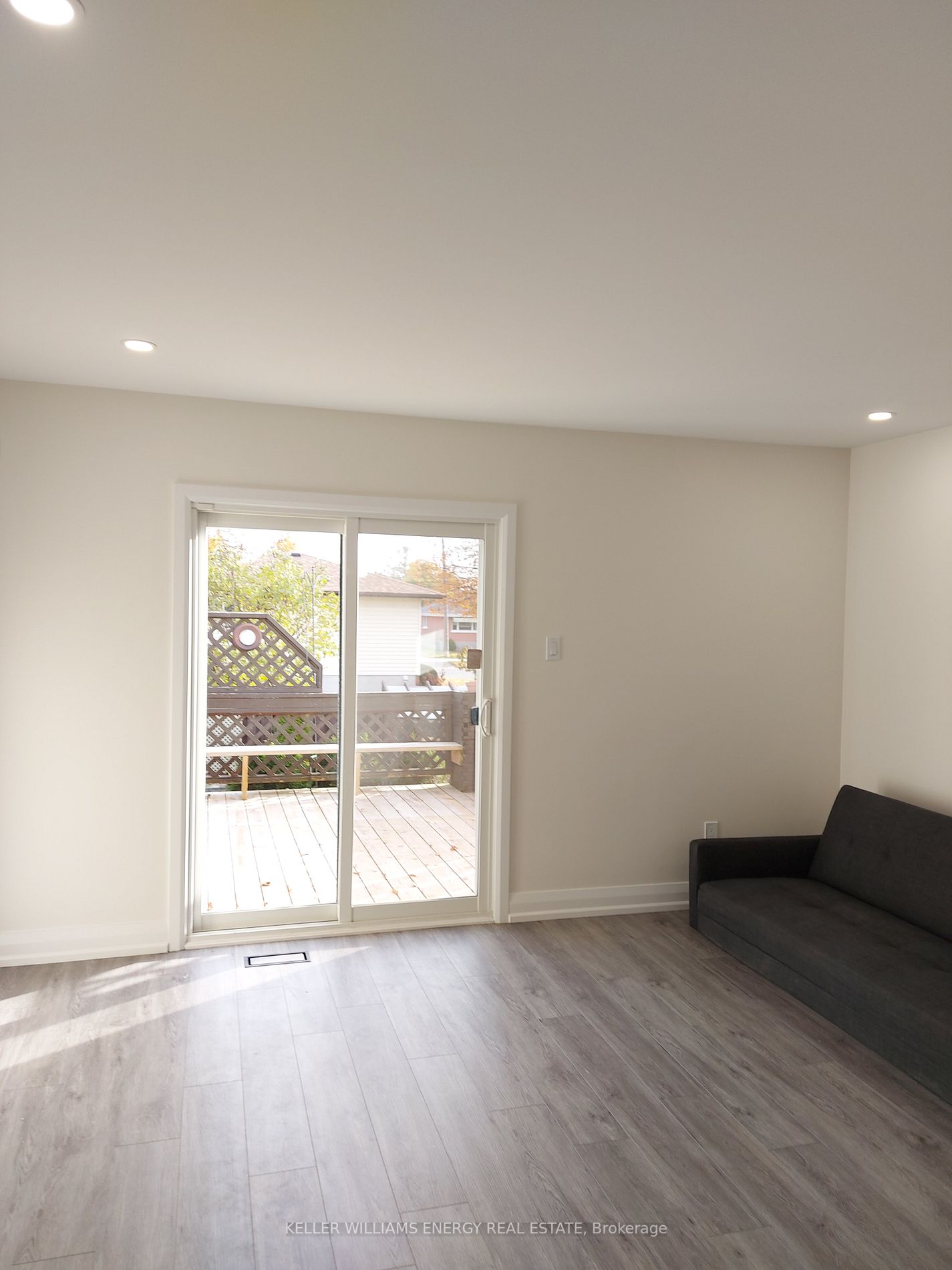 500 Barnes Cres