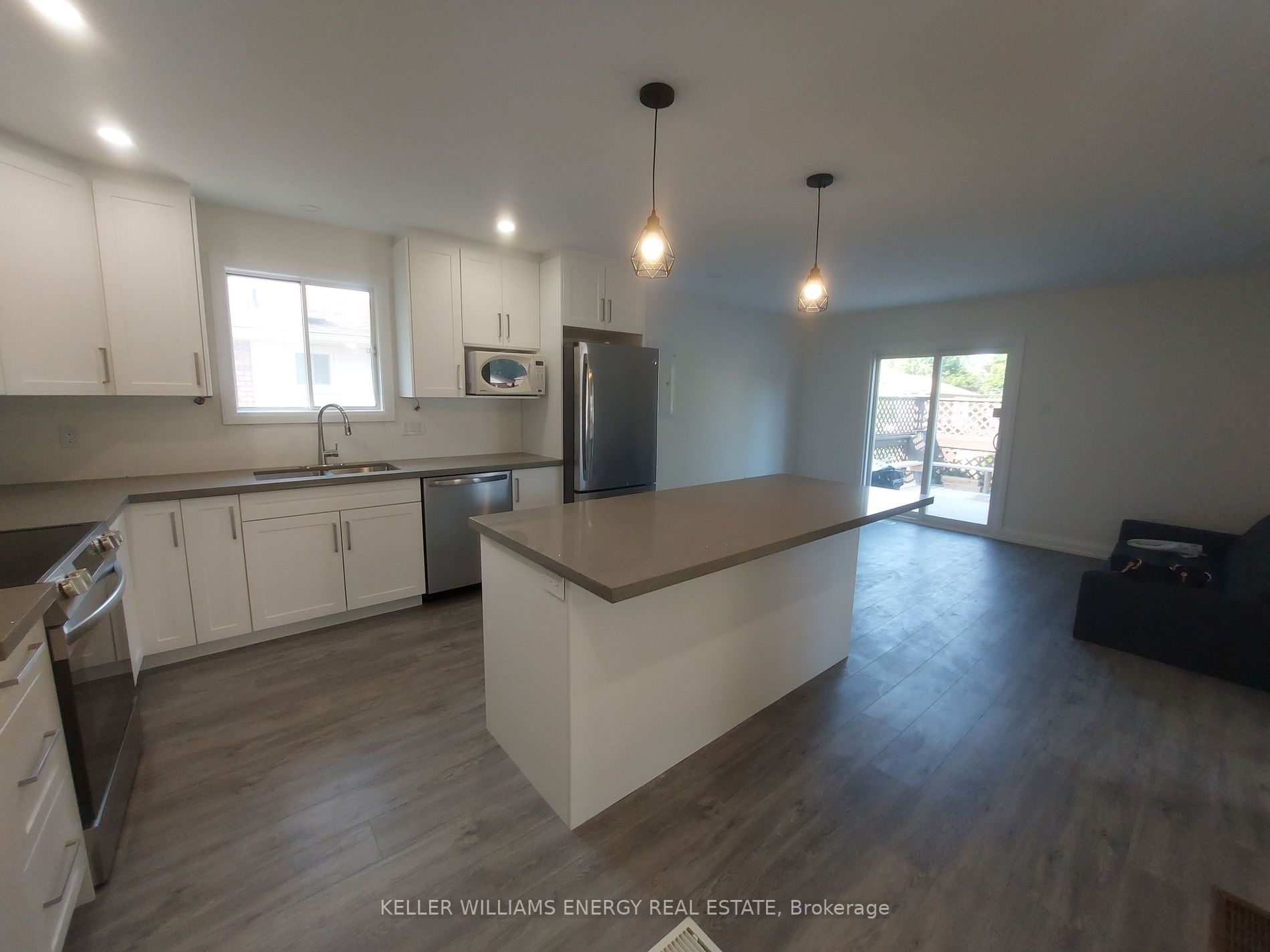 500 Barnes Cres