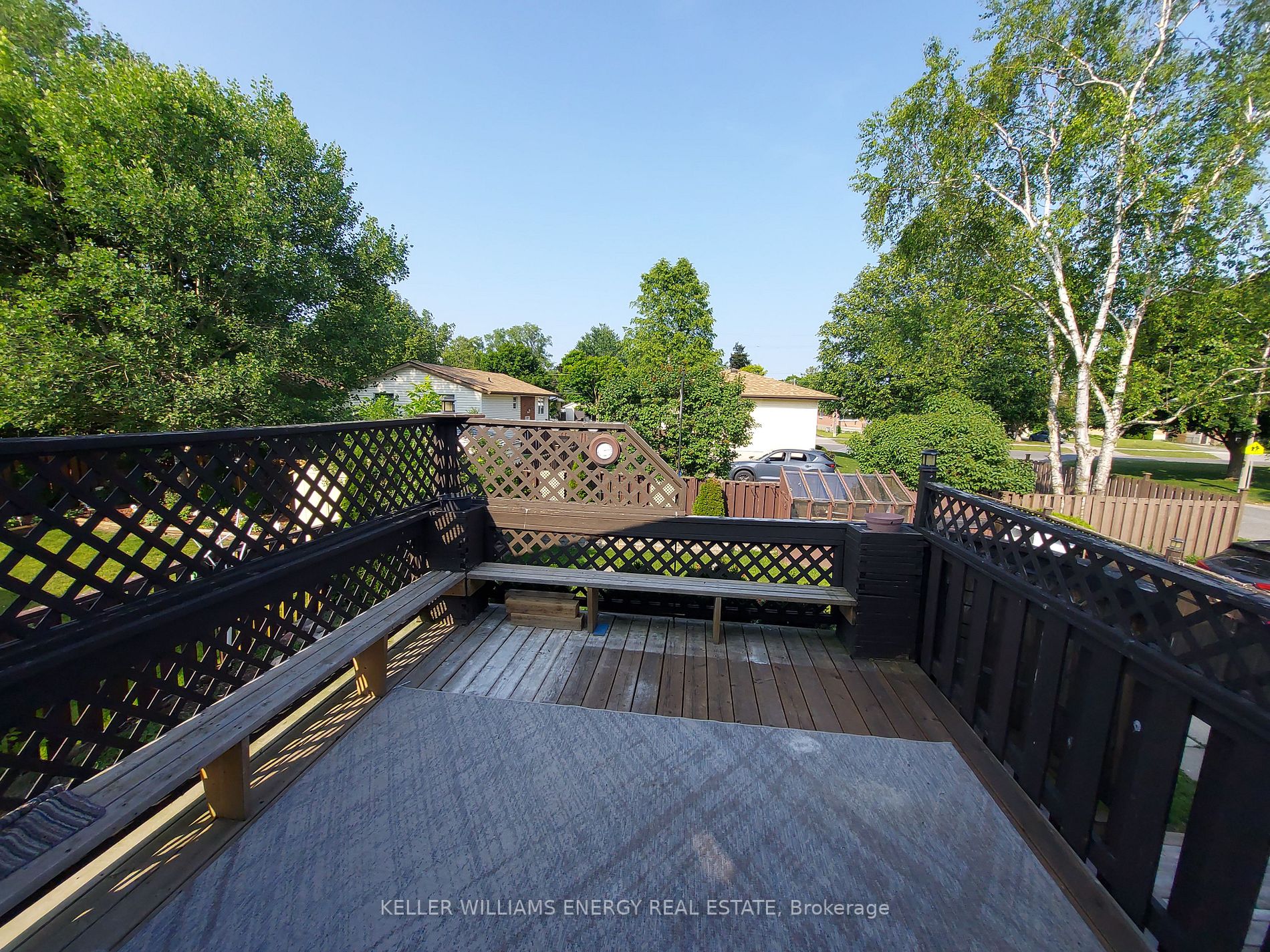 500 Barnes Cres