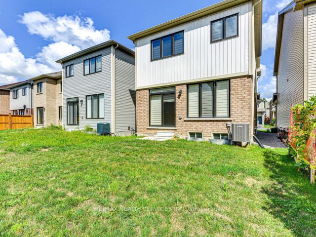 8072 Blue Ash Lane