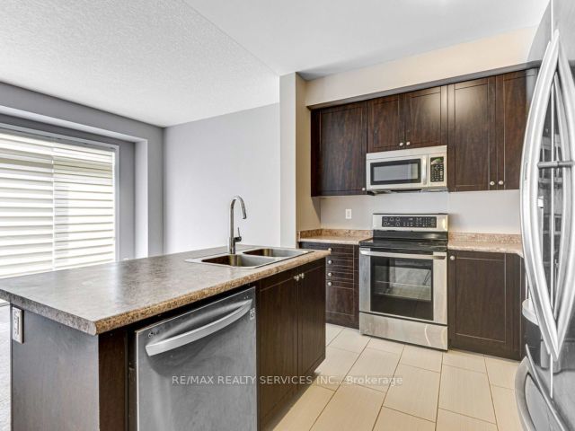 8072 Blue Ash Lane