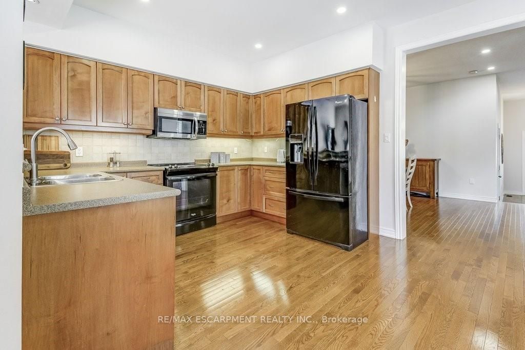 175 Chudleigh St