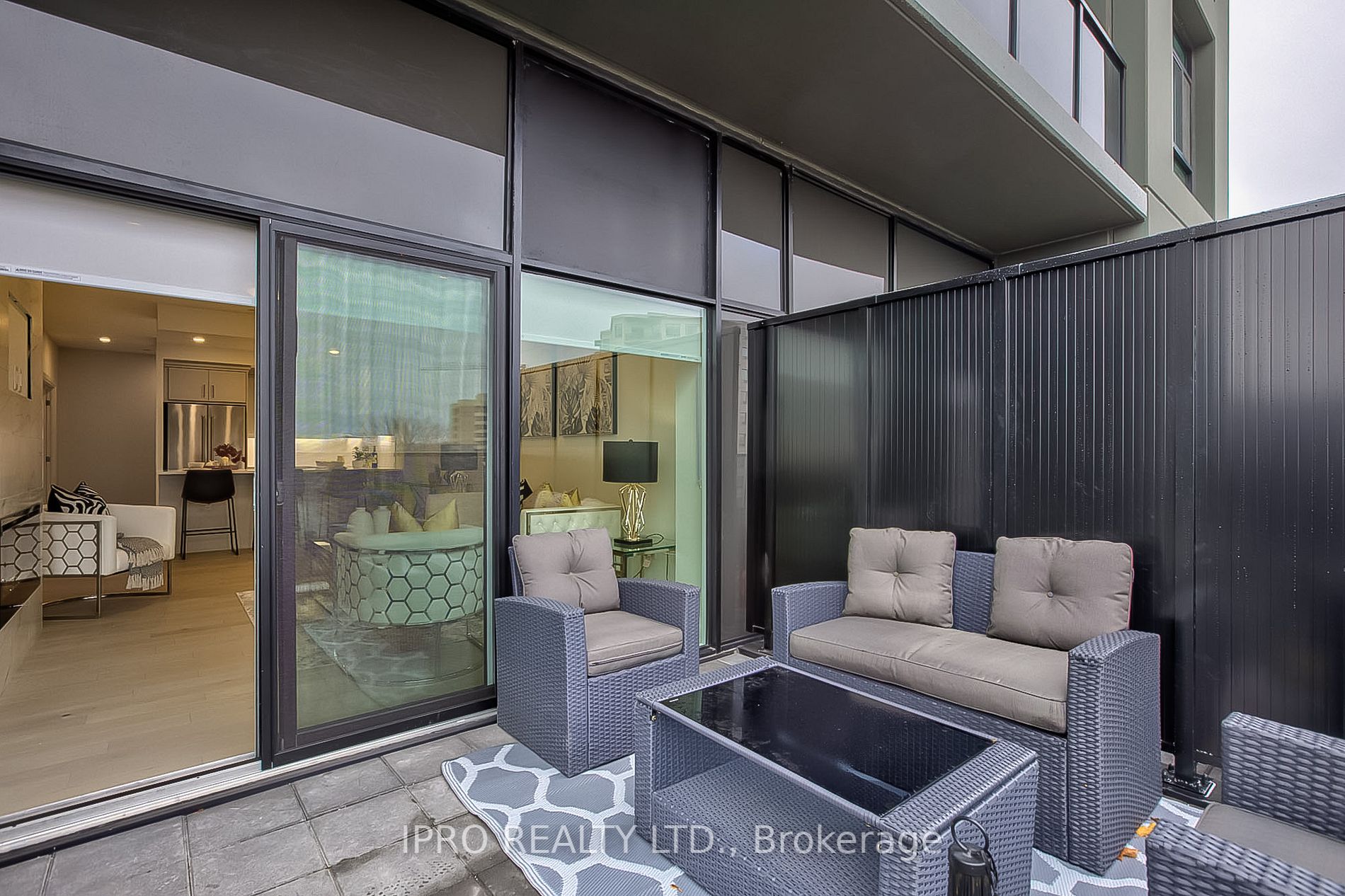 71 Wyndham Street S, #511