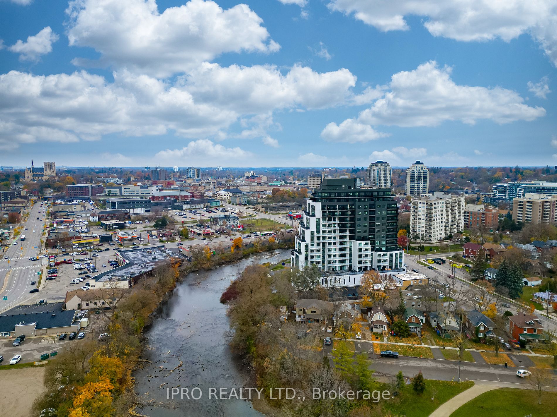 71 Wyndham St S, #511