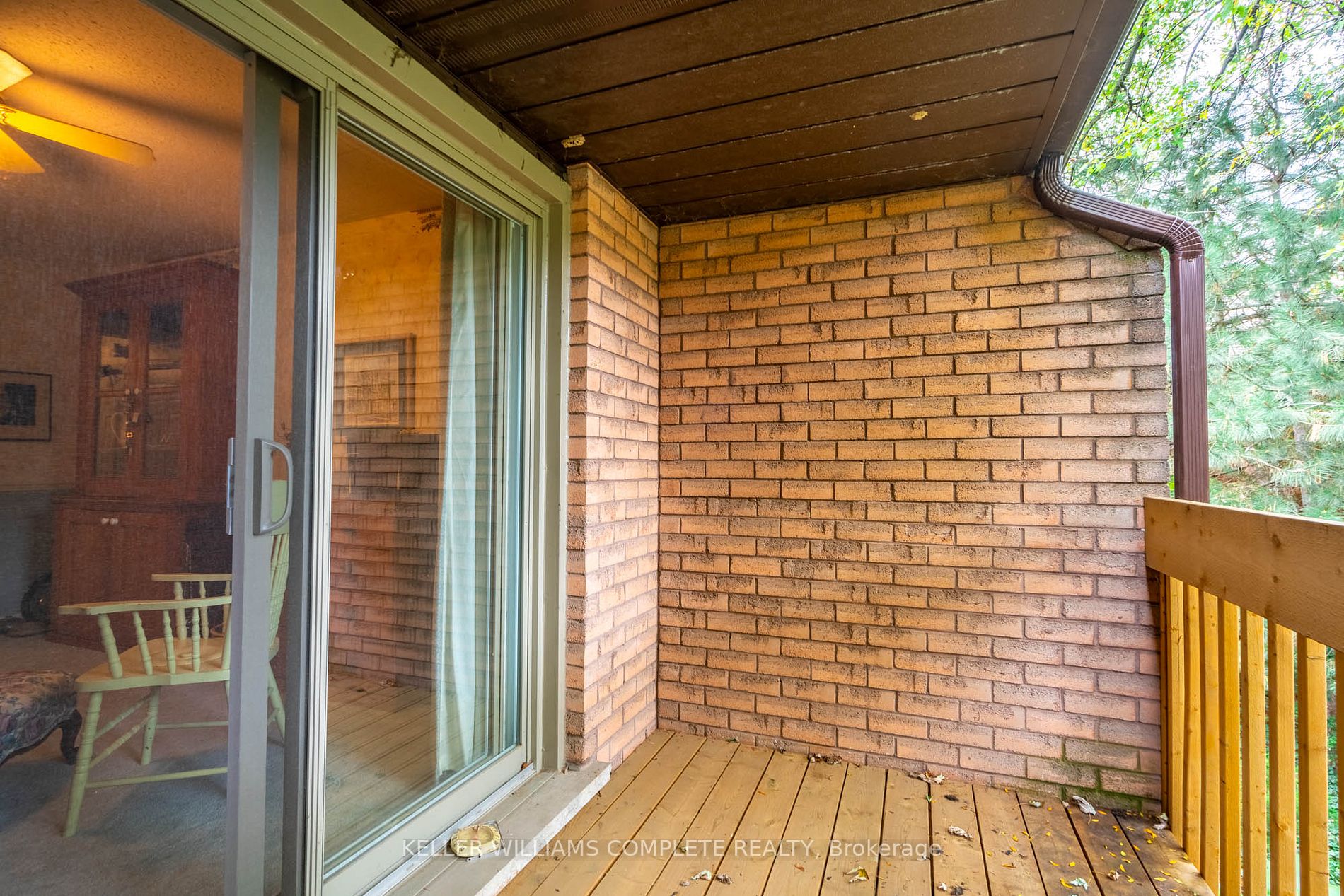 109 Wilson St W, #6