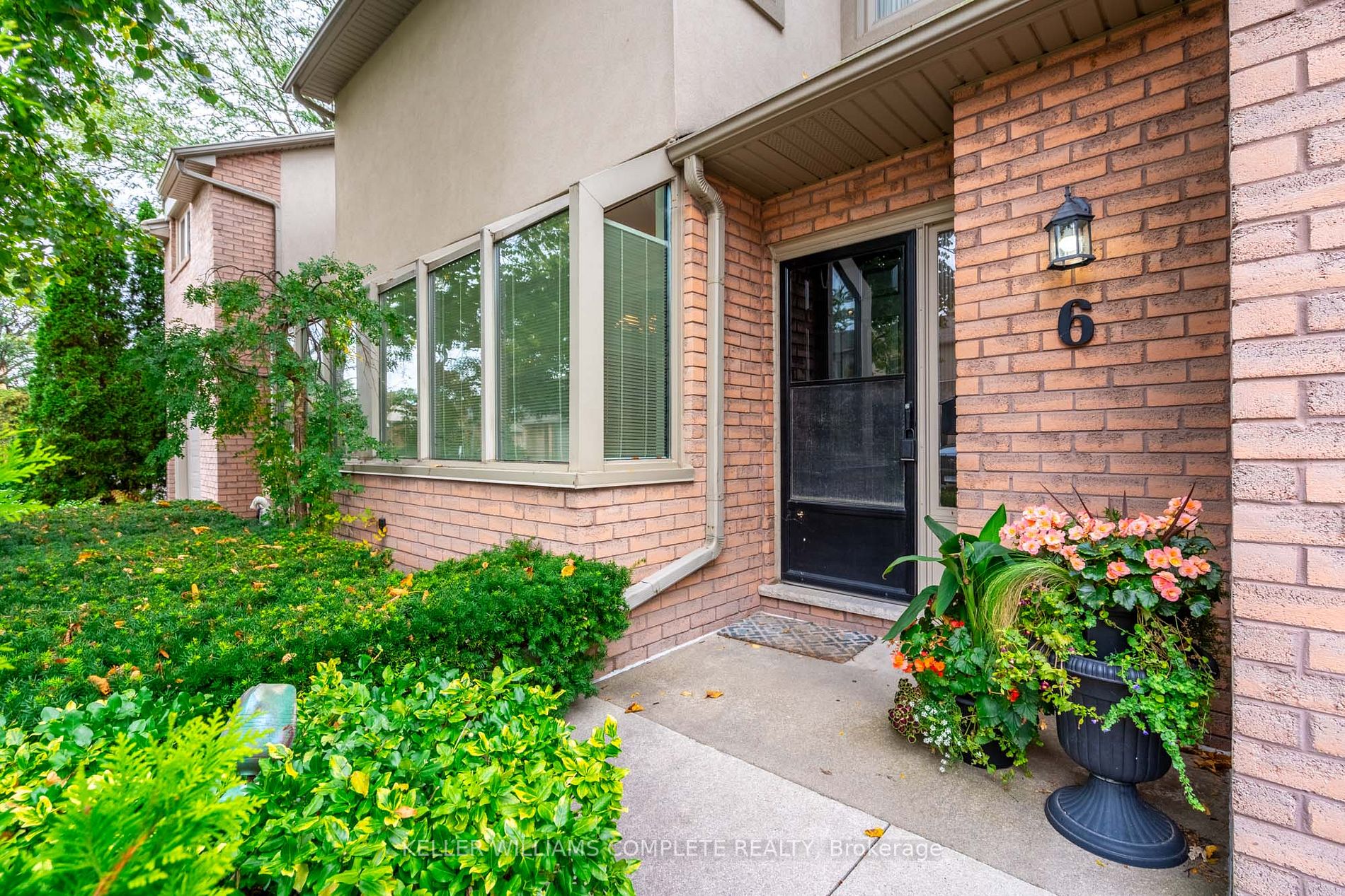 109 Wilson St W, #6