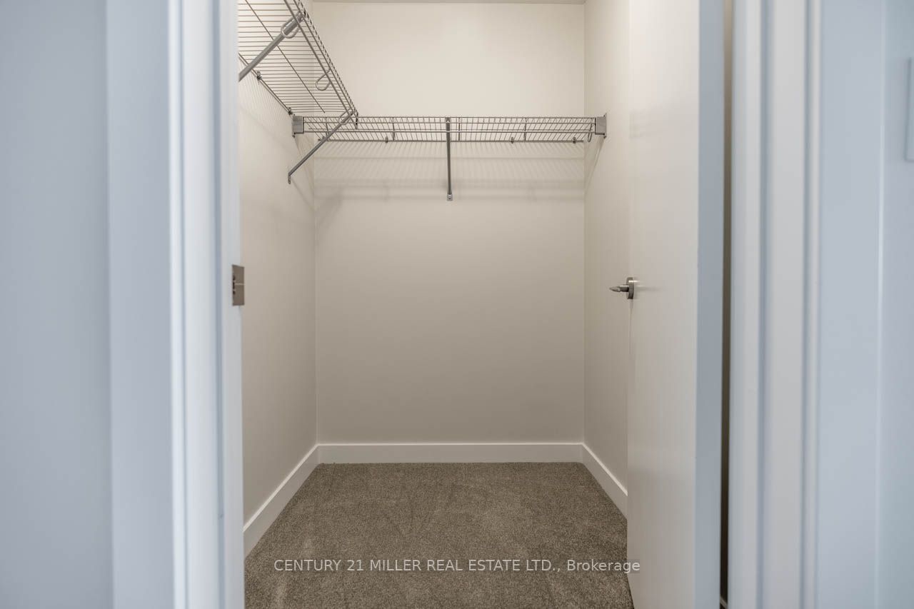 600 North Service Rd, #512