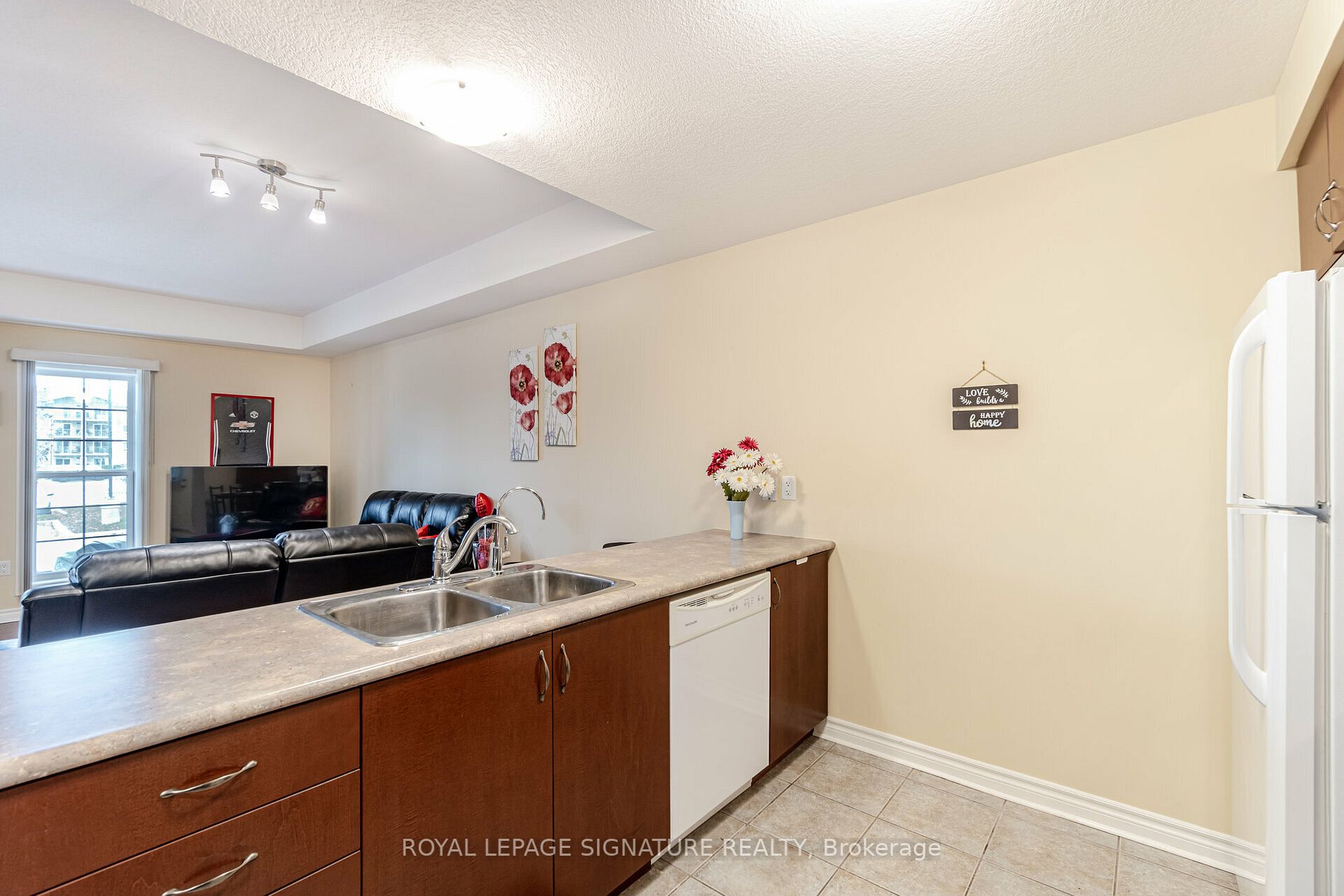 100 Frederick Dr, #6