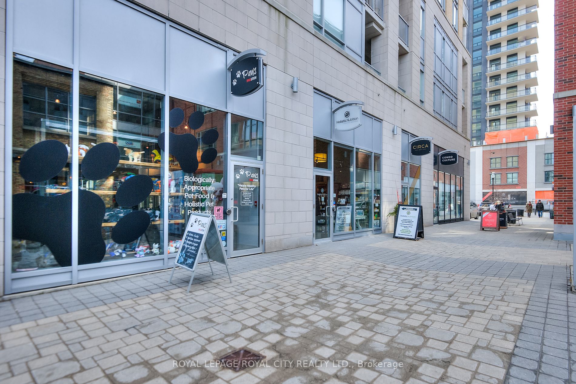 191 King St S, #303