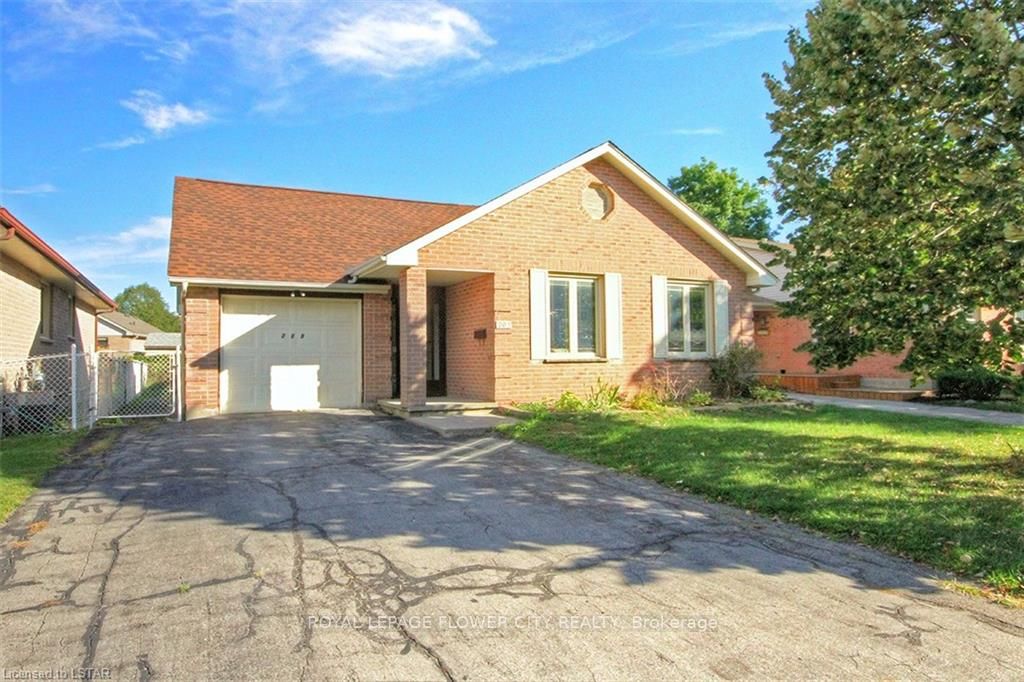 205 Worthington Ave
