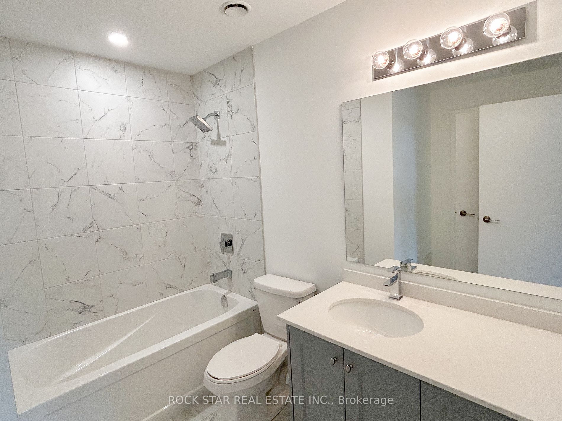 600 North Service Rd, #110