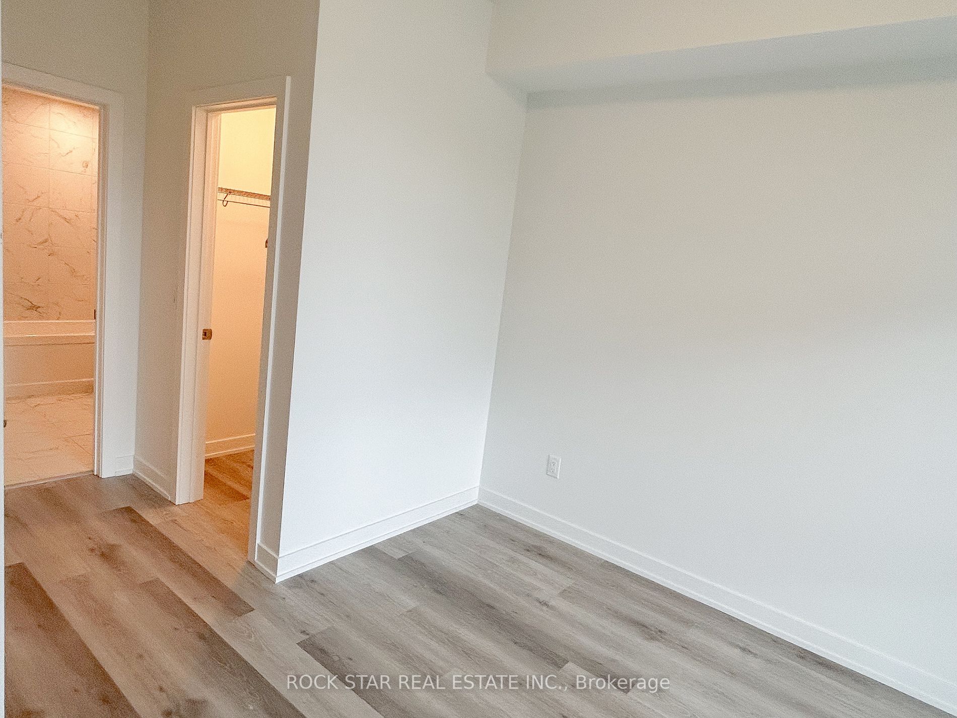600 North Service Rd, #110