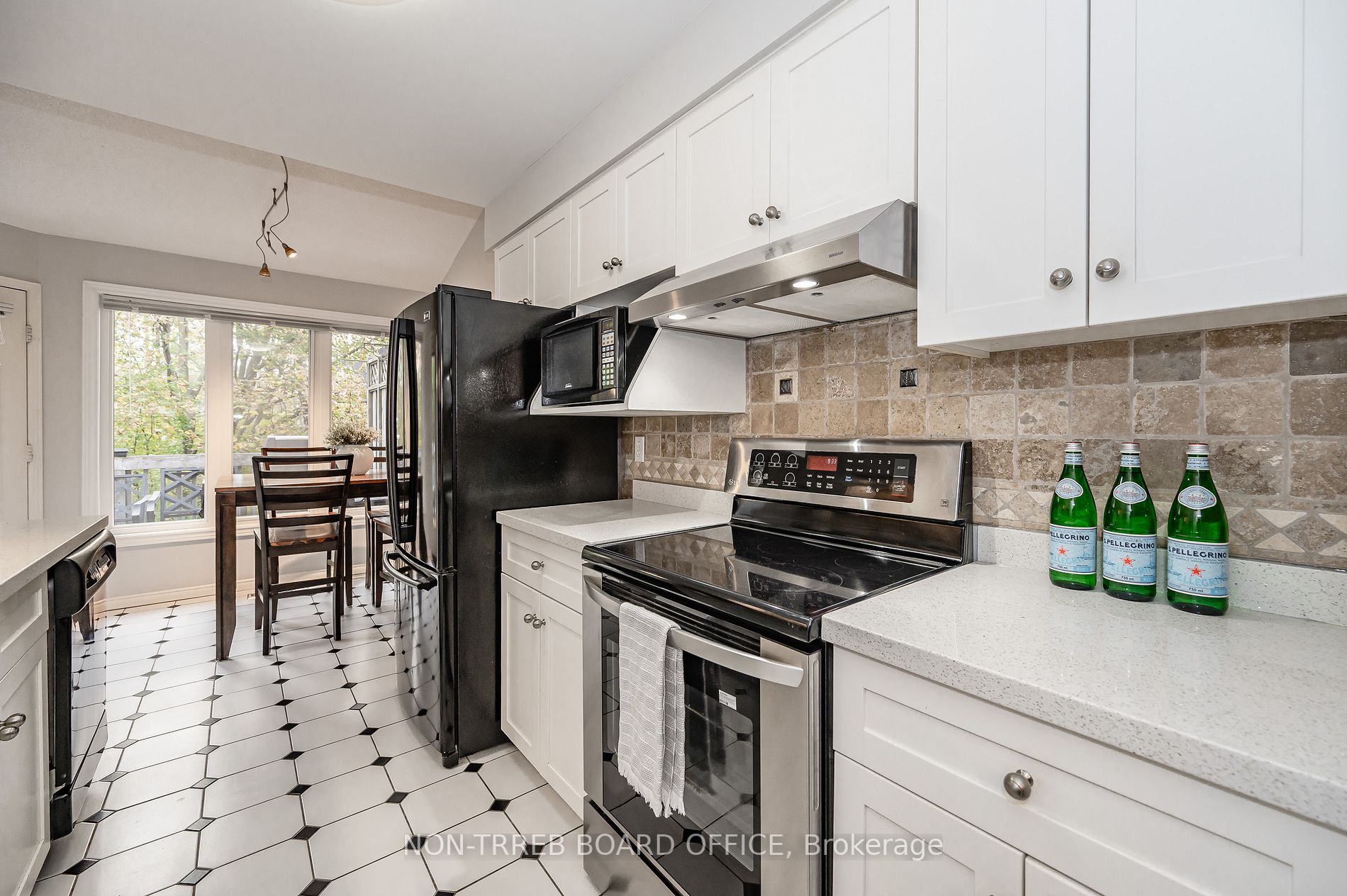 225 Benjamin Rd, #15