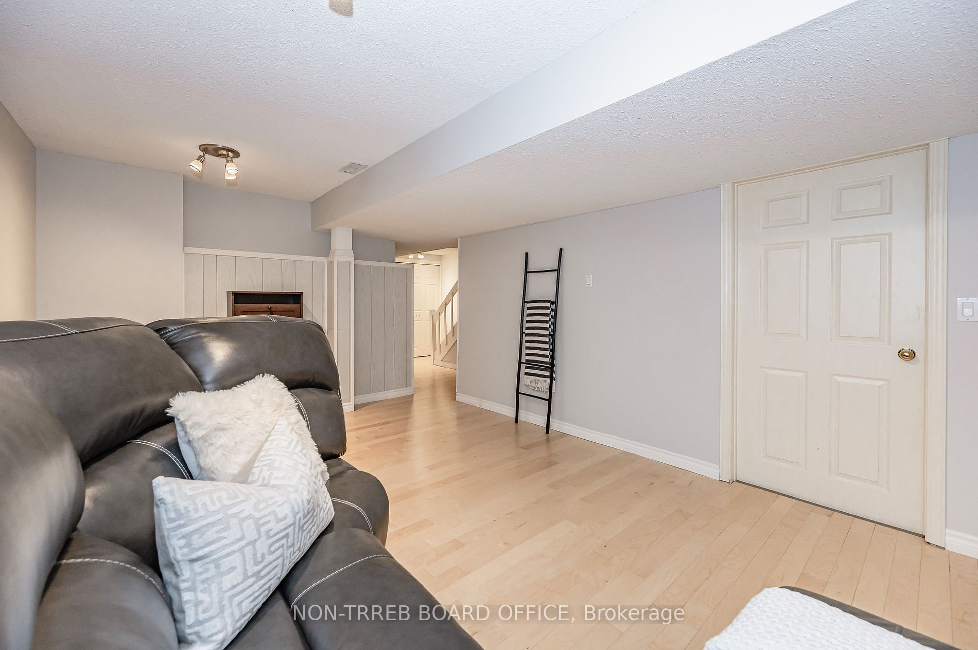 225 Benjamin Rd, #15