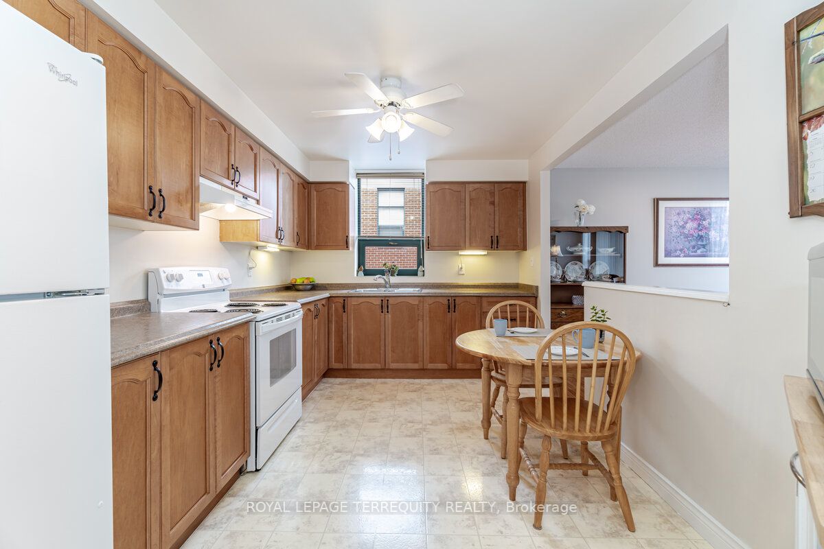 8 Main St, #303