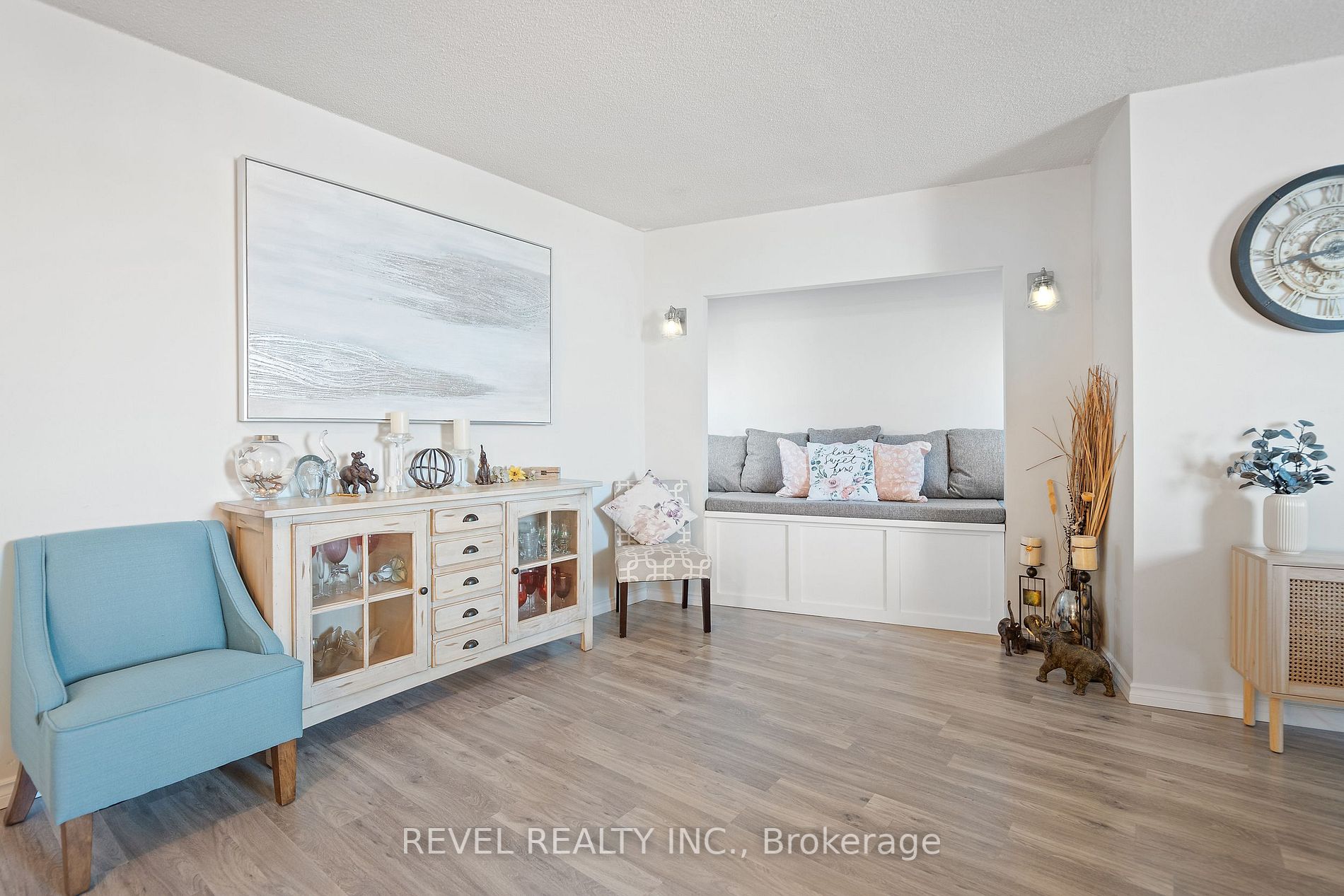 9 Bonheur Crt, #912