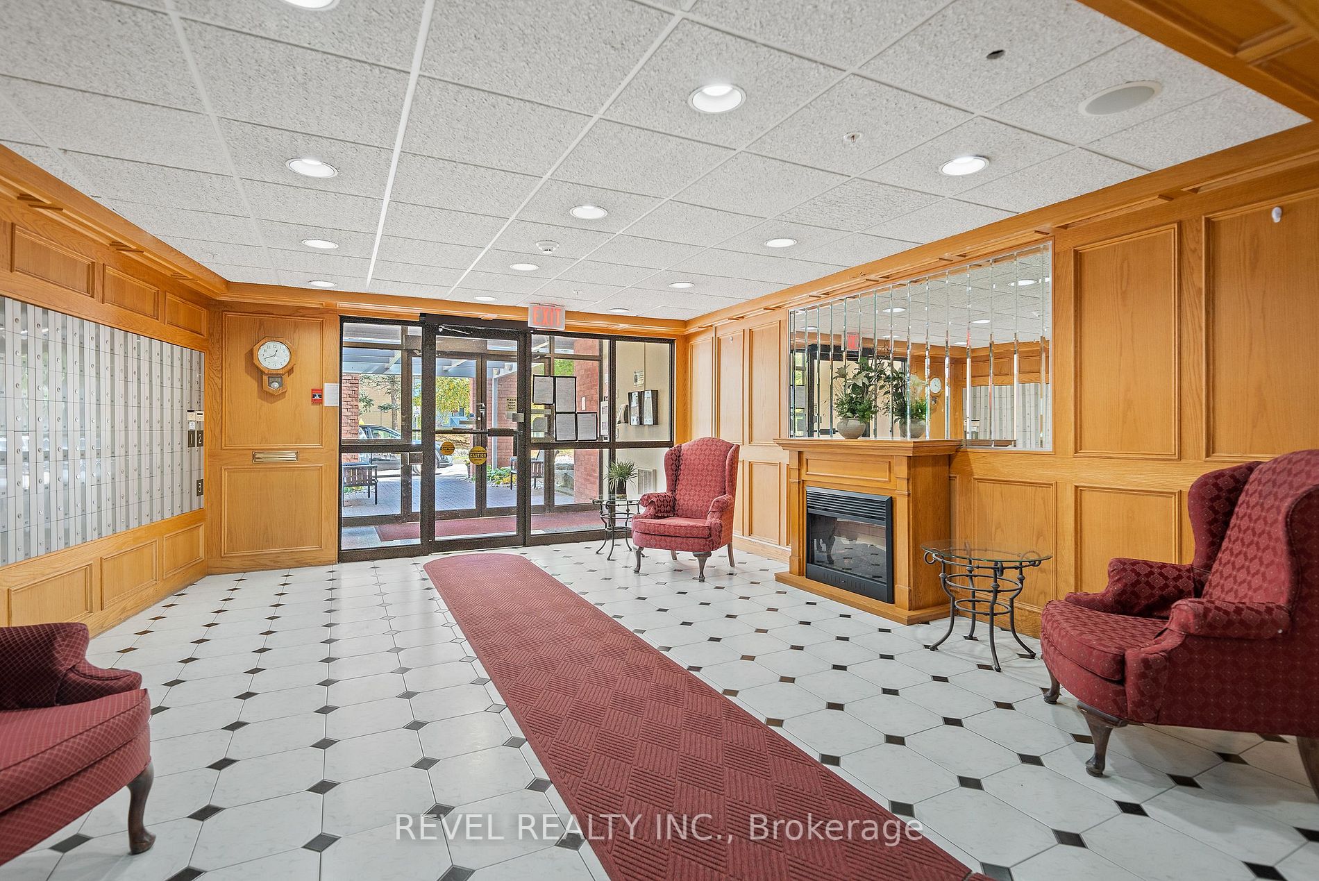 9 Bonheur Crt, #912