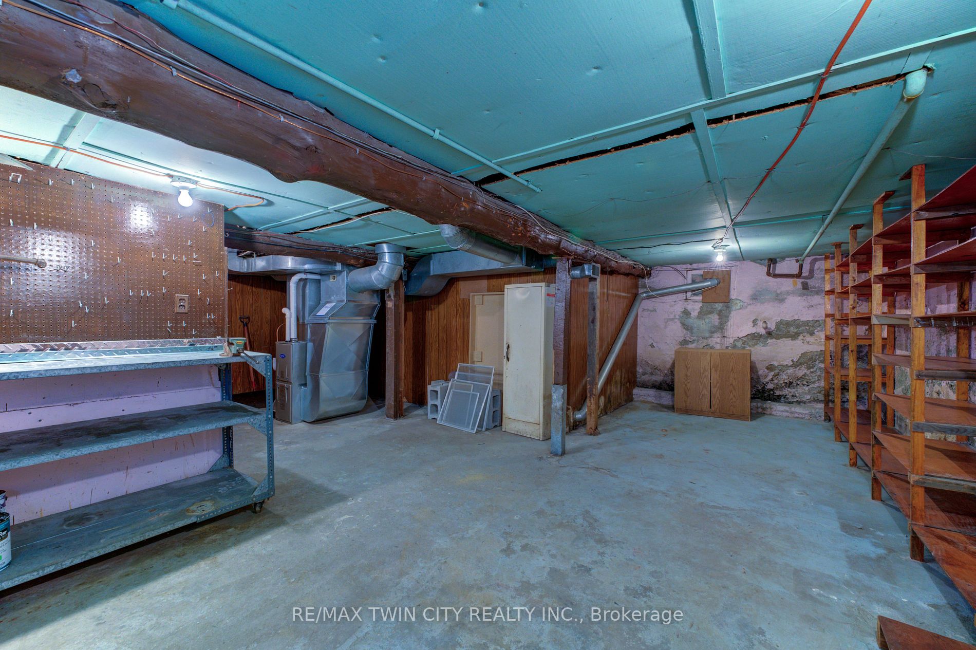 93 Arthur St