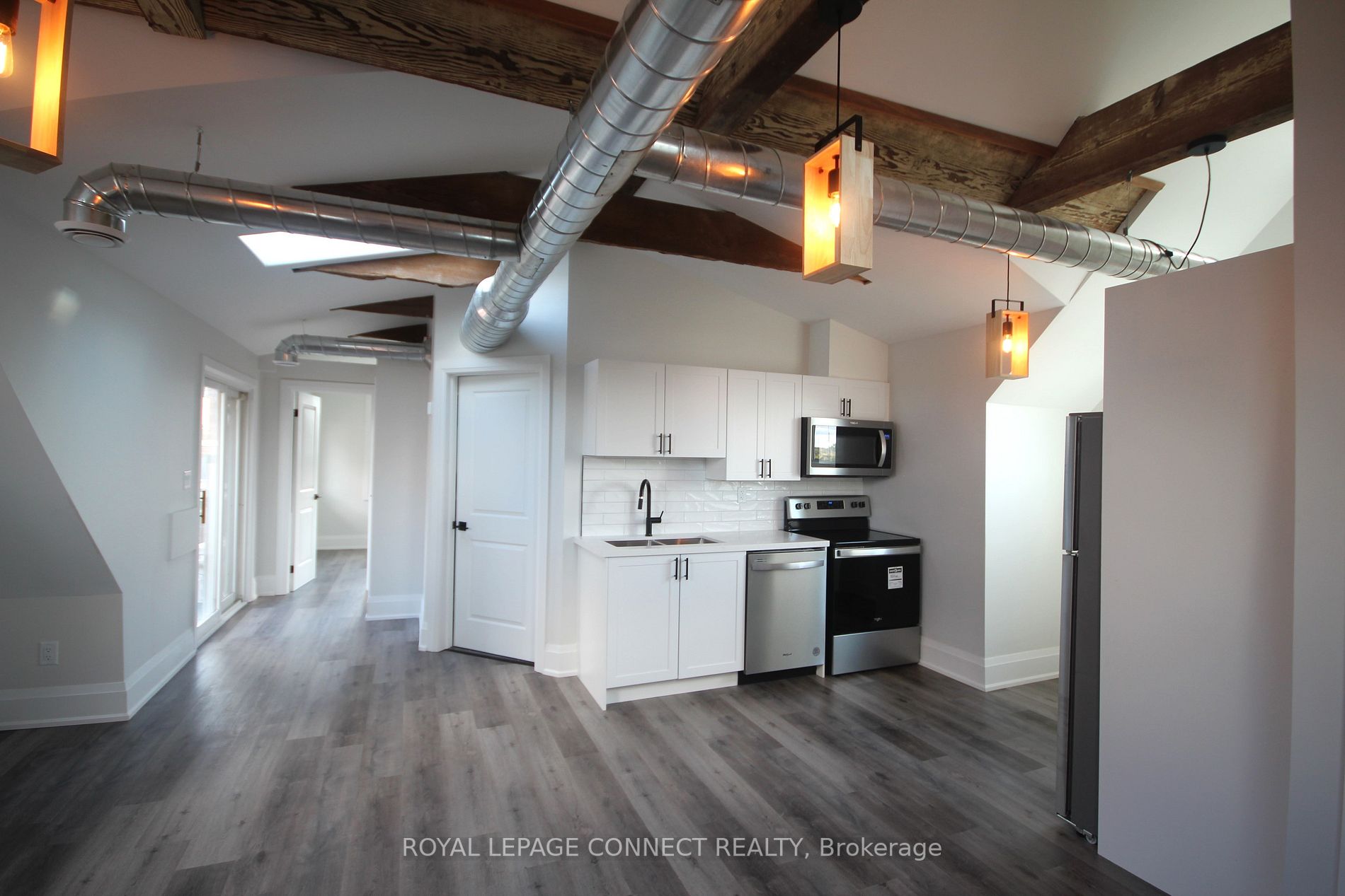 55 Cayuga St