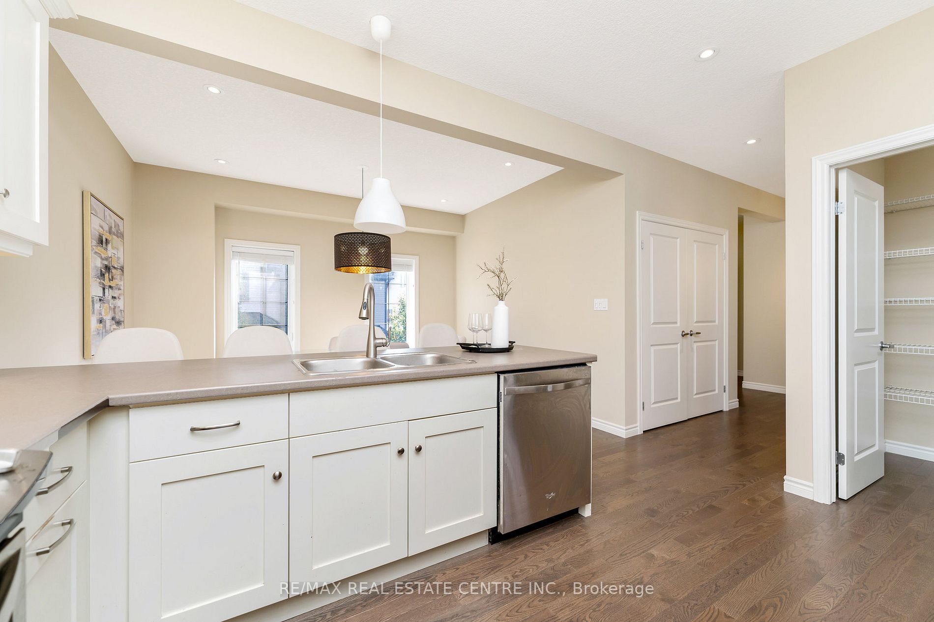 16 Guthrie Lane, #18
