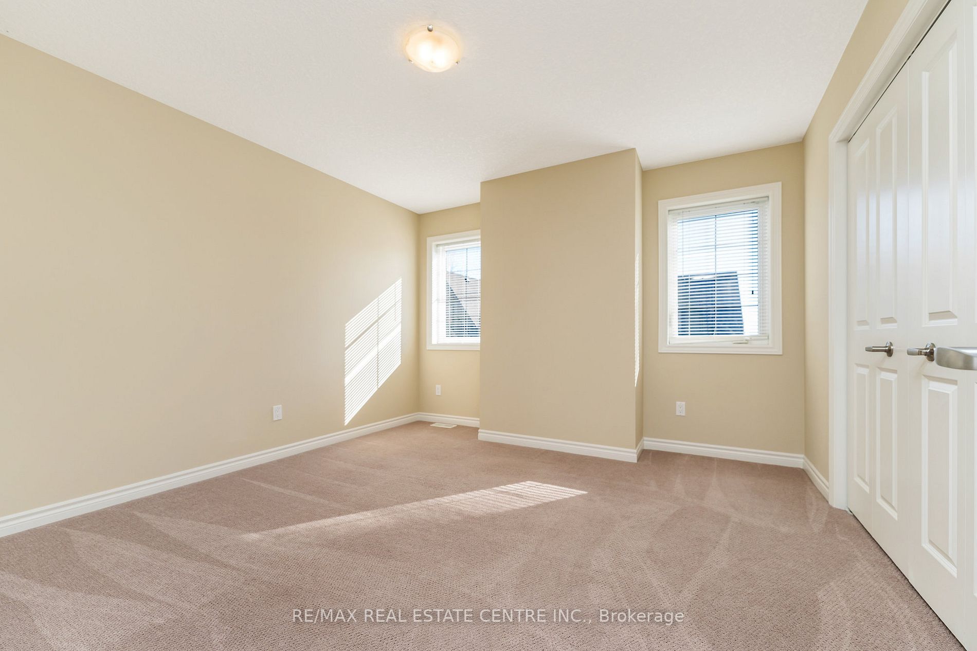 16 Guthrie Lane, #18