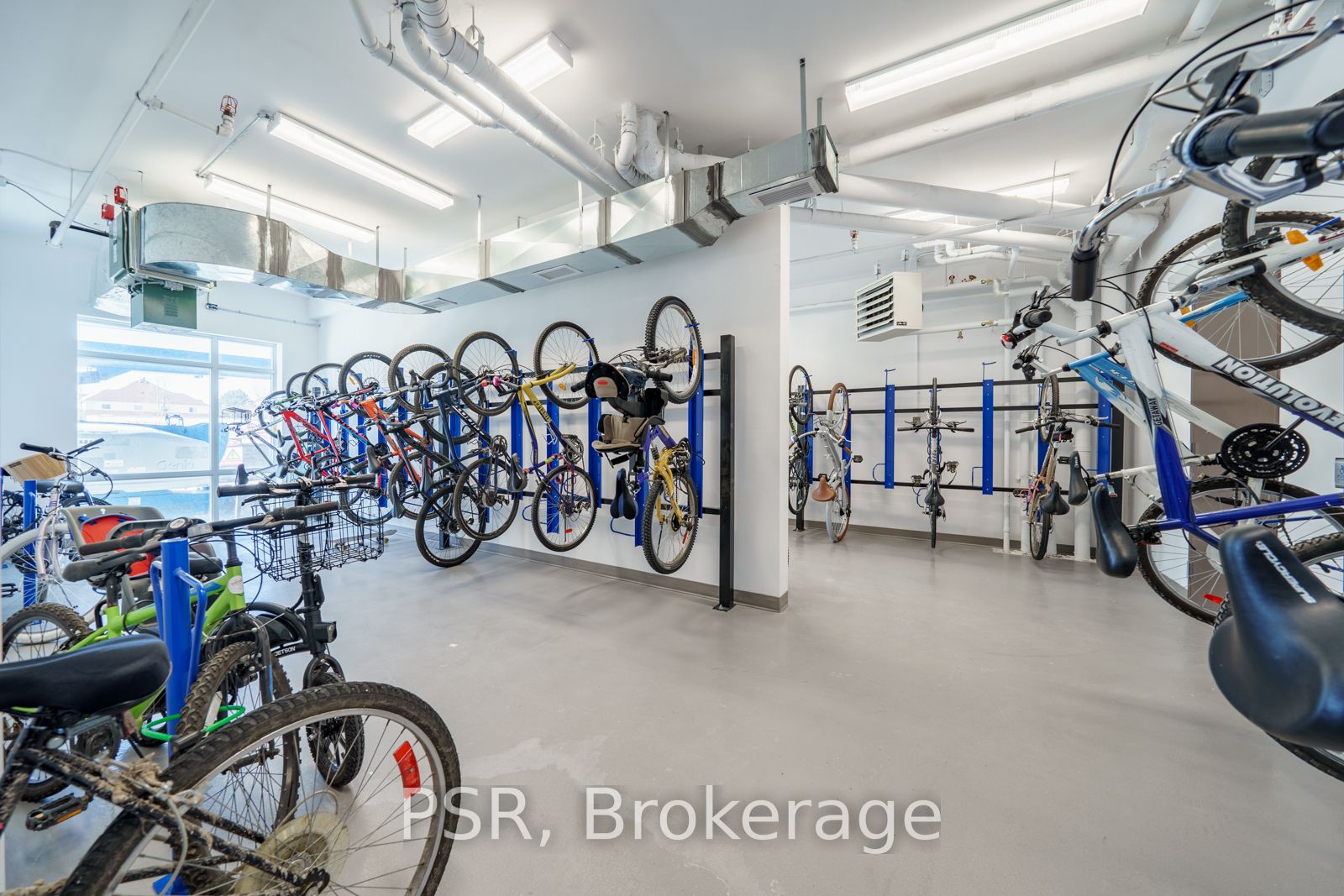 450 Dundas St E, #1213