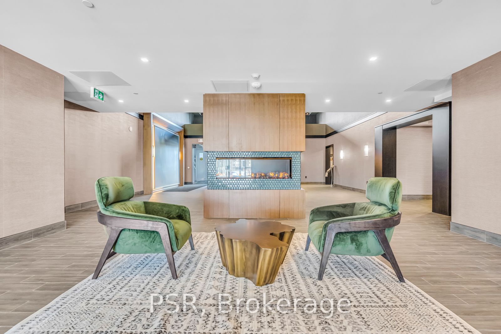 450 Dundas St E, #1213