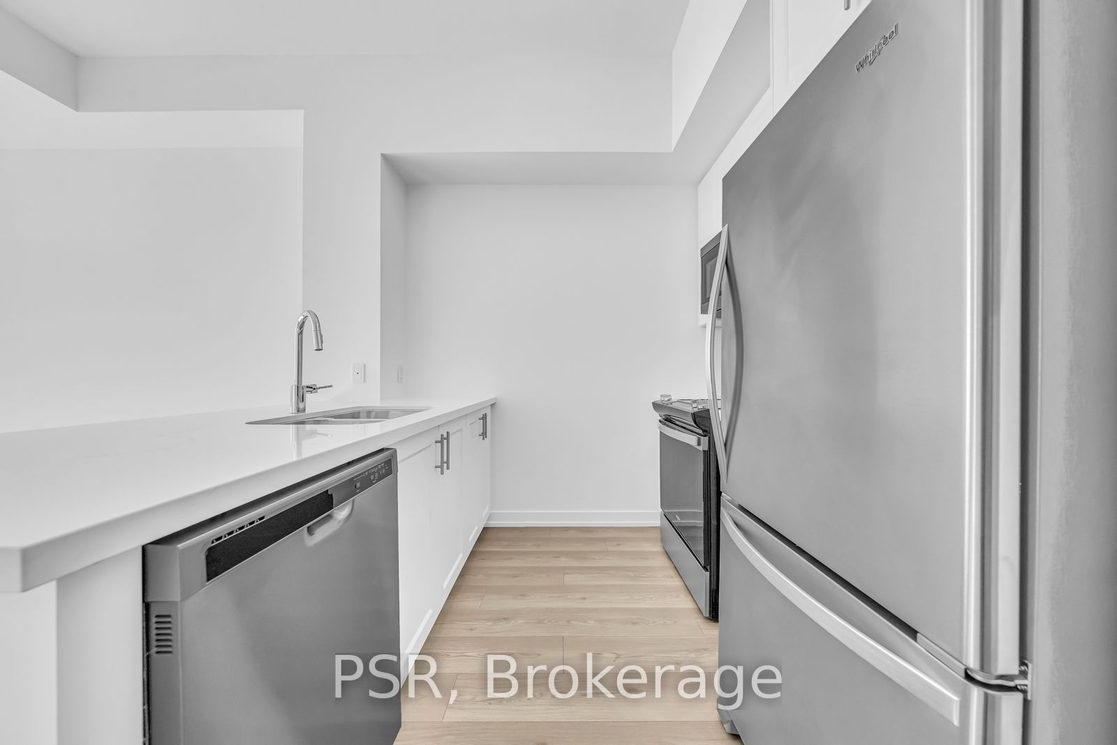 450 Dundas St E, #1213