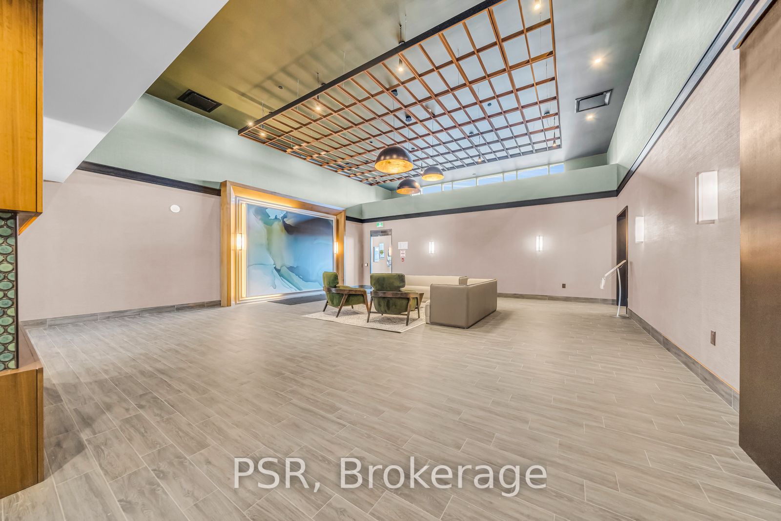 450 Dundas St E, #1213