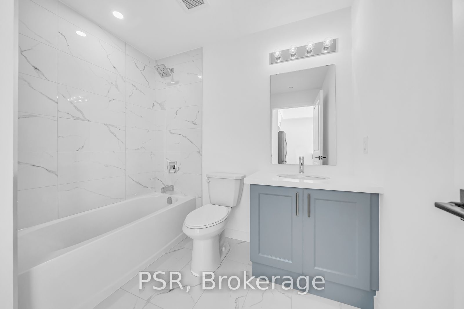 450 Dundas St E, #1213