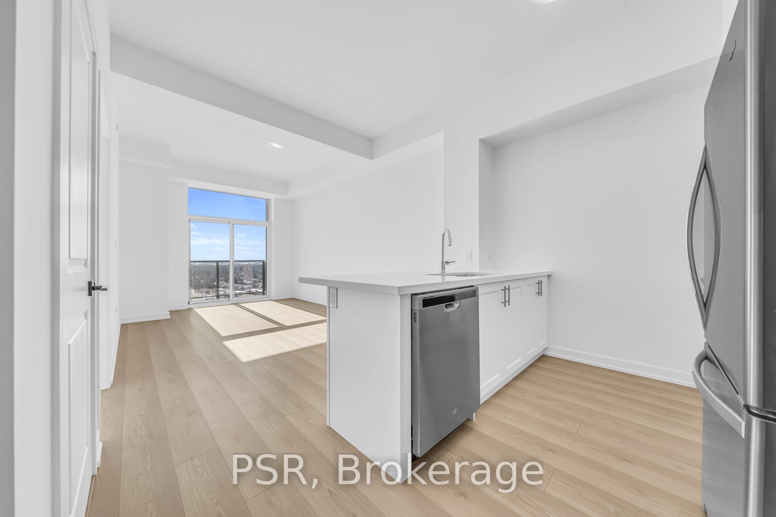 450 Dundas St E, #1213
