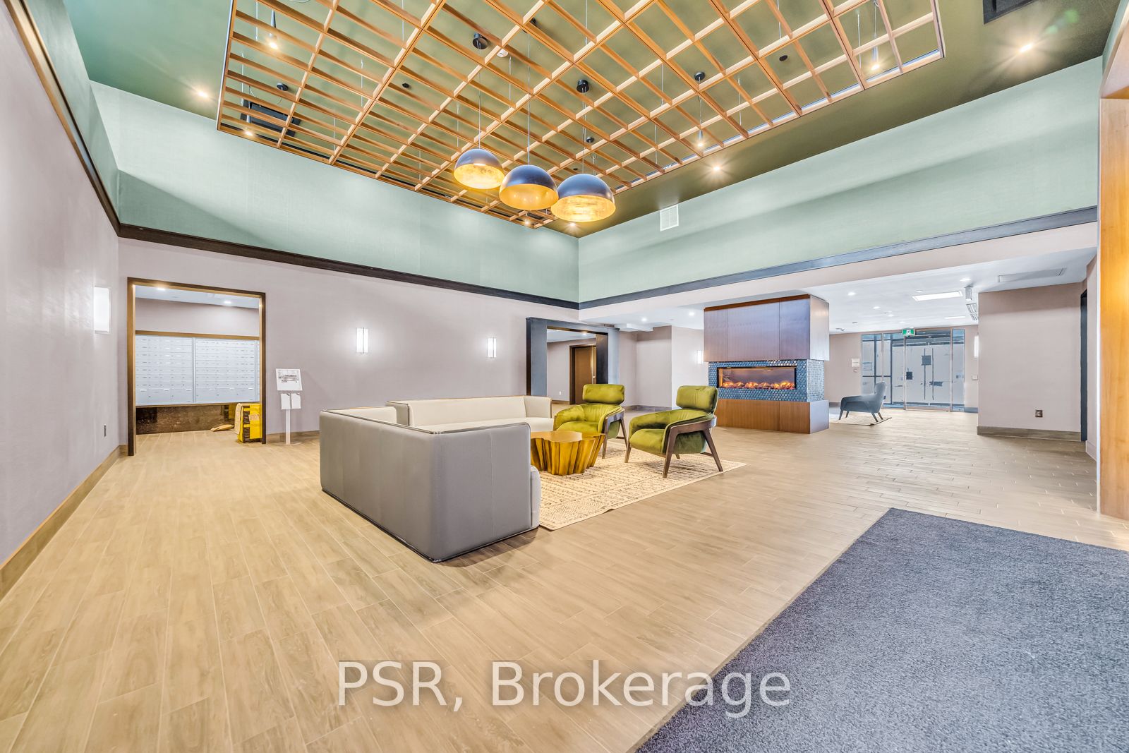 450 Dundas St E, #1213