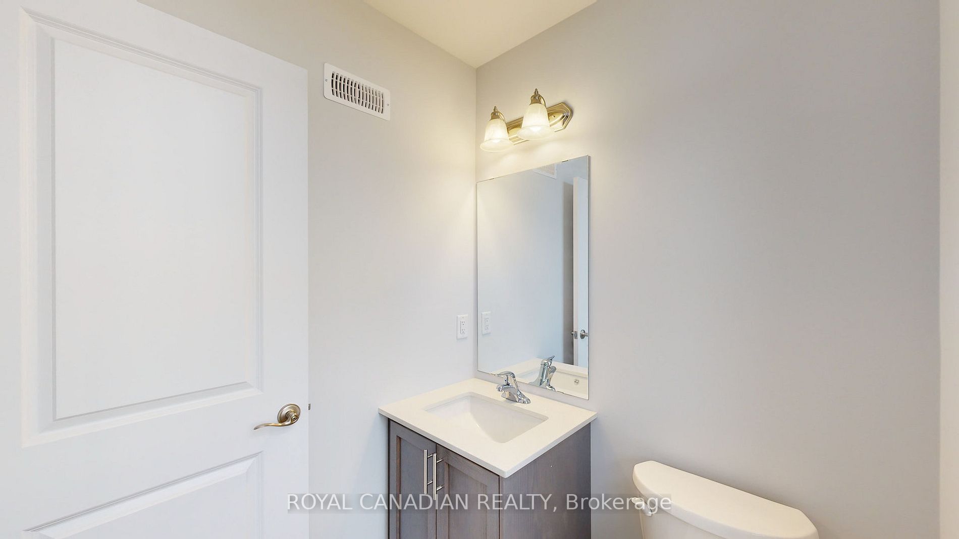 290 Equestrian Way, ##5