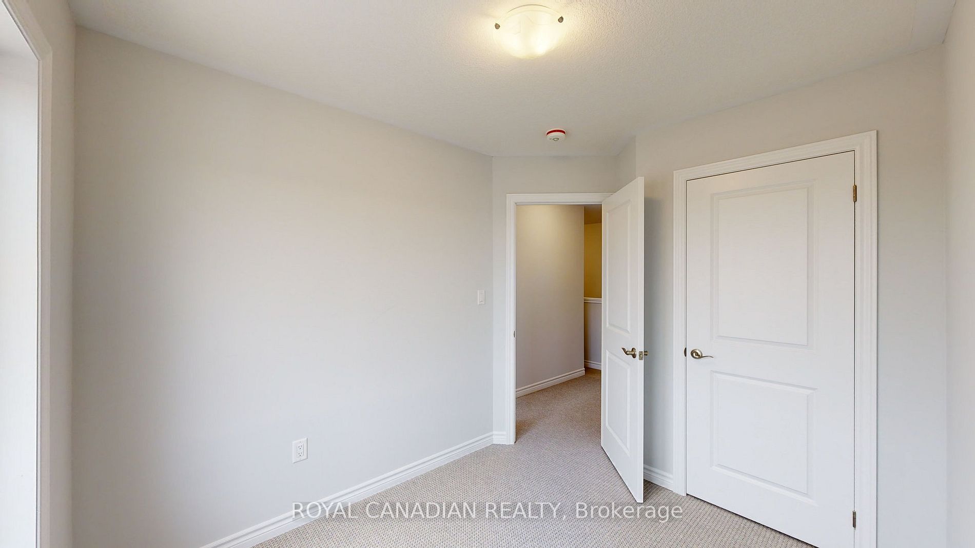 290 Equestrian Way, ##5