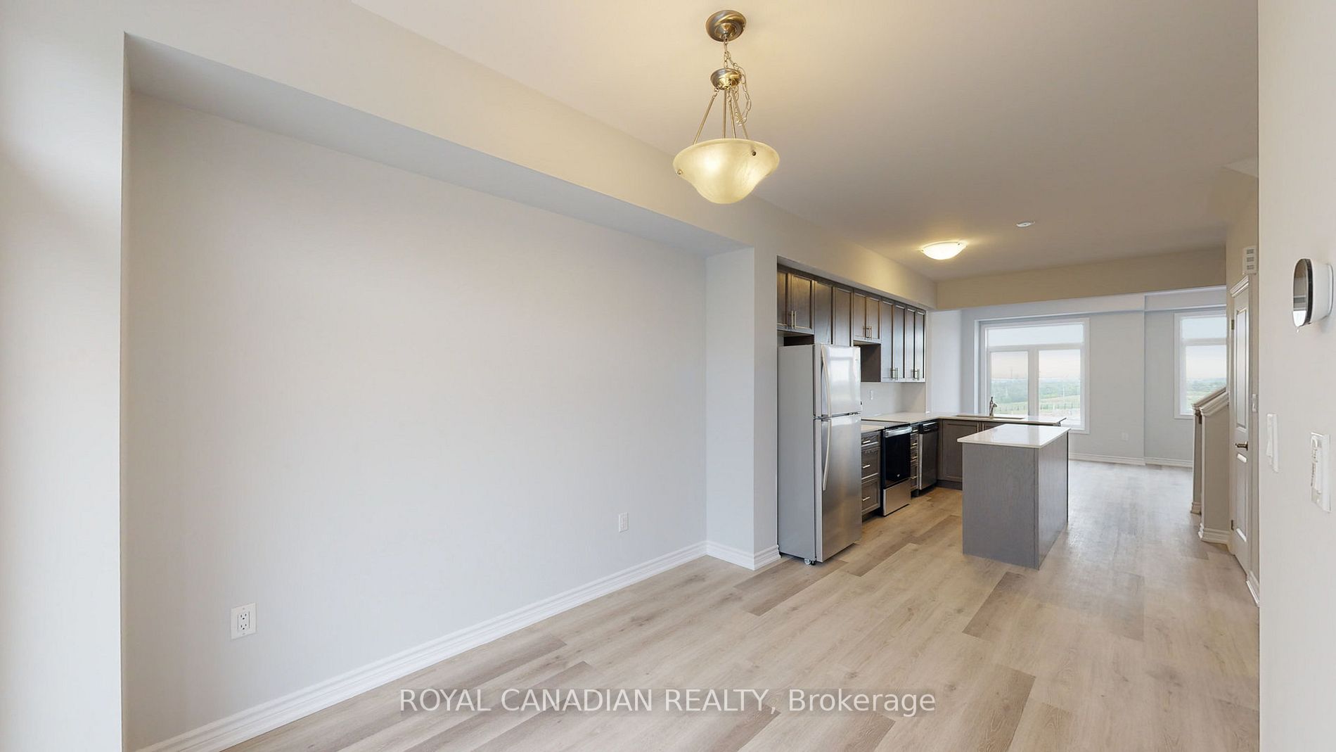 290 Equestrian Way, ##5